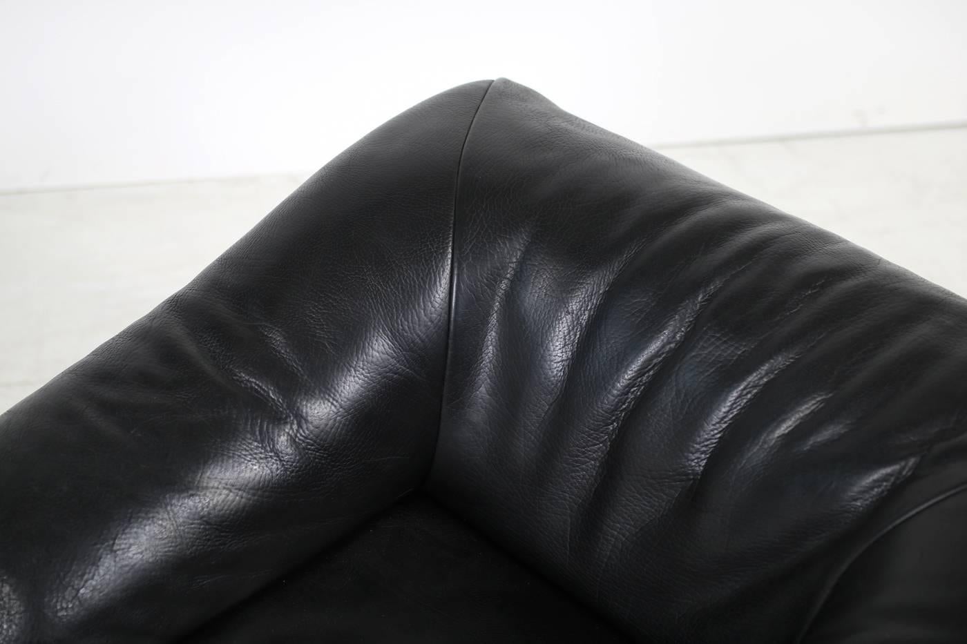 Rare 1970s Organic Buffalo Leather Lounge Chair in High Quality, Black In Excellent Condition In Hamminkeln, DE