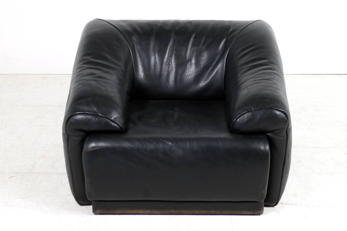 Rare 1970s Organic Buffalo Leather Lounge Chair in High Quality, Black 2
