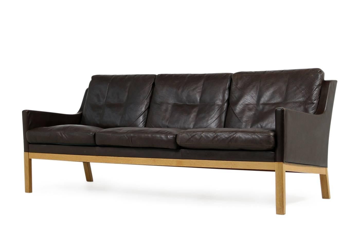 Mid-20th Century 1960s Kai Lyngfeldt Larsen Oak & Leather Lounge Sofa Dark Brown Soren Willadsen For Sale