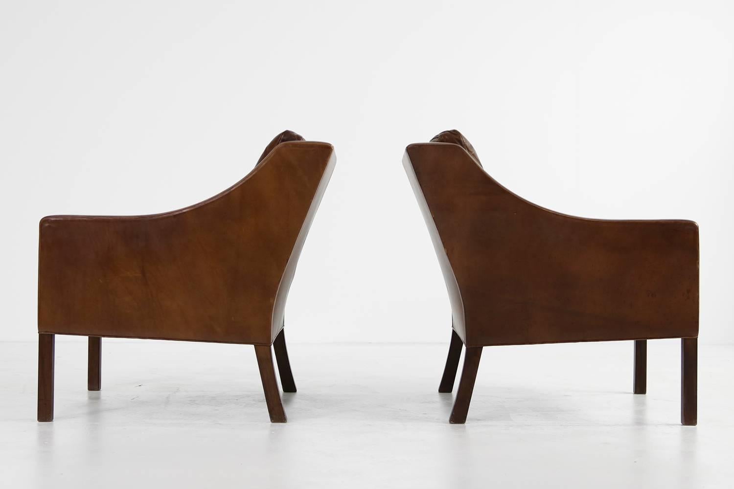Pair of 1960s Borge Mogensen Mod. 2207 Leather Lounge Chairs, Danish Modern In Excellent Condition In Hamminkeln, DE