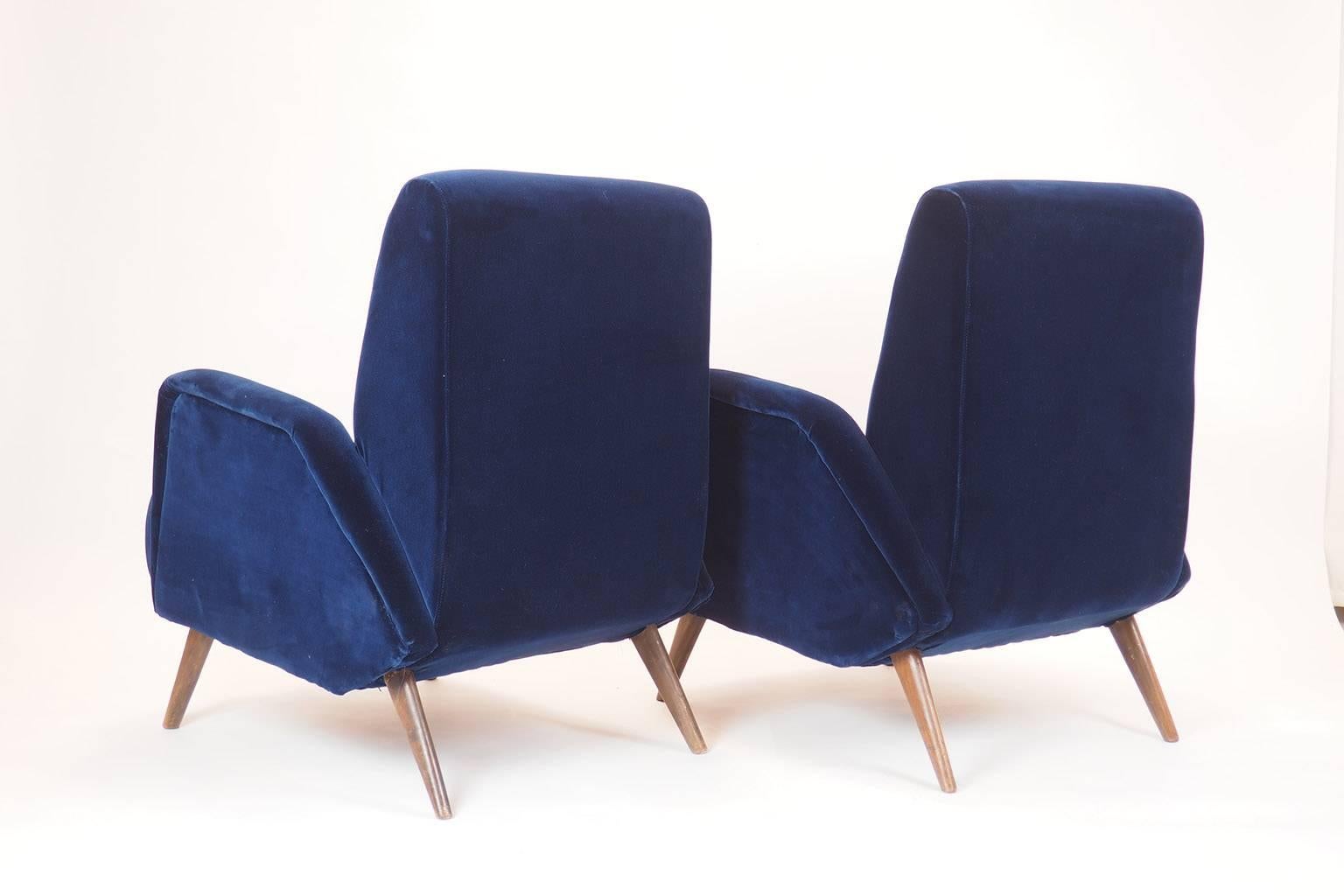 Pair of Blue Velvet Armchairs Manufactured by DASSI, Milano 1950s 1