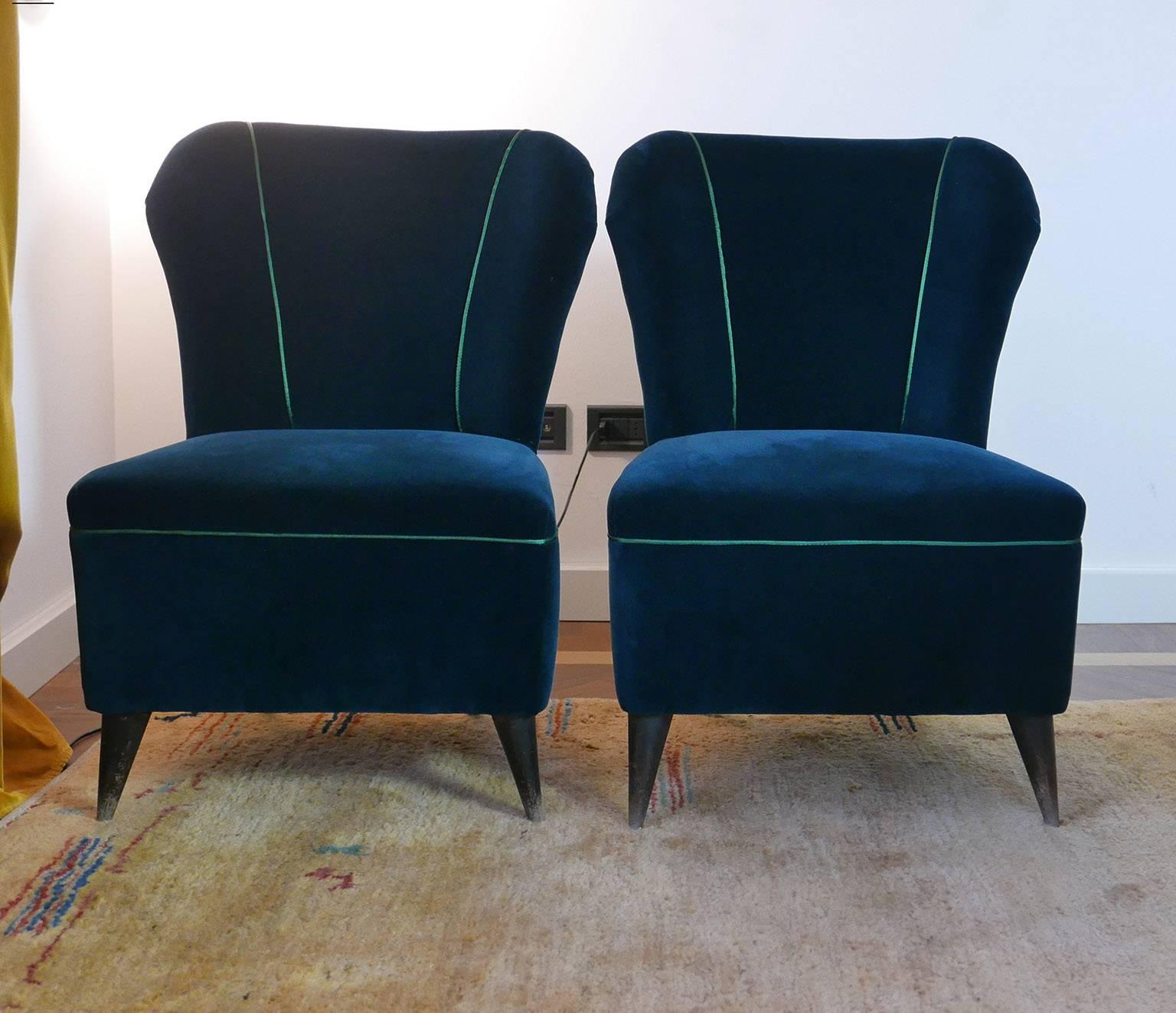 Pair of Enchanting Midcentury Armchairs  by ISA  in Green Velvet,  Italy 1950s 1