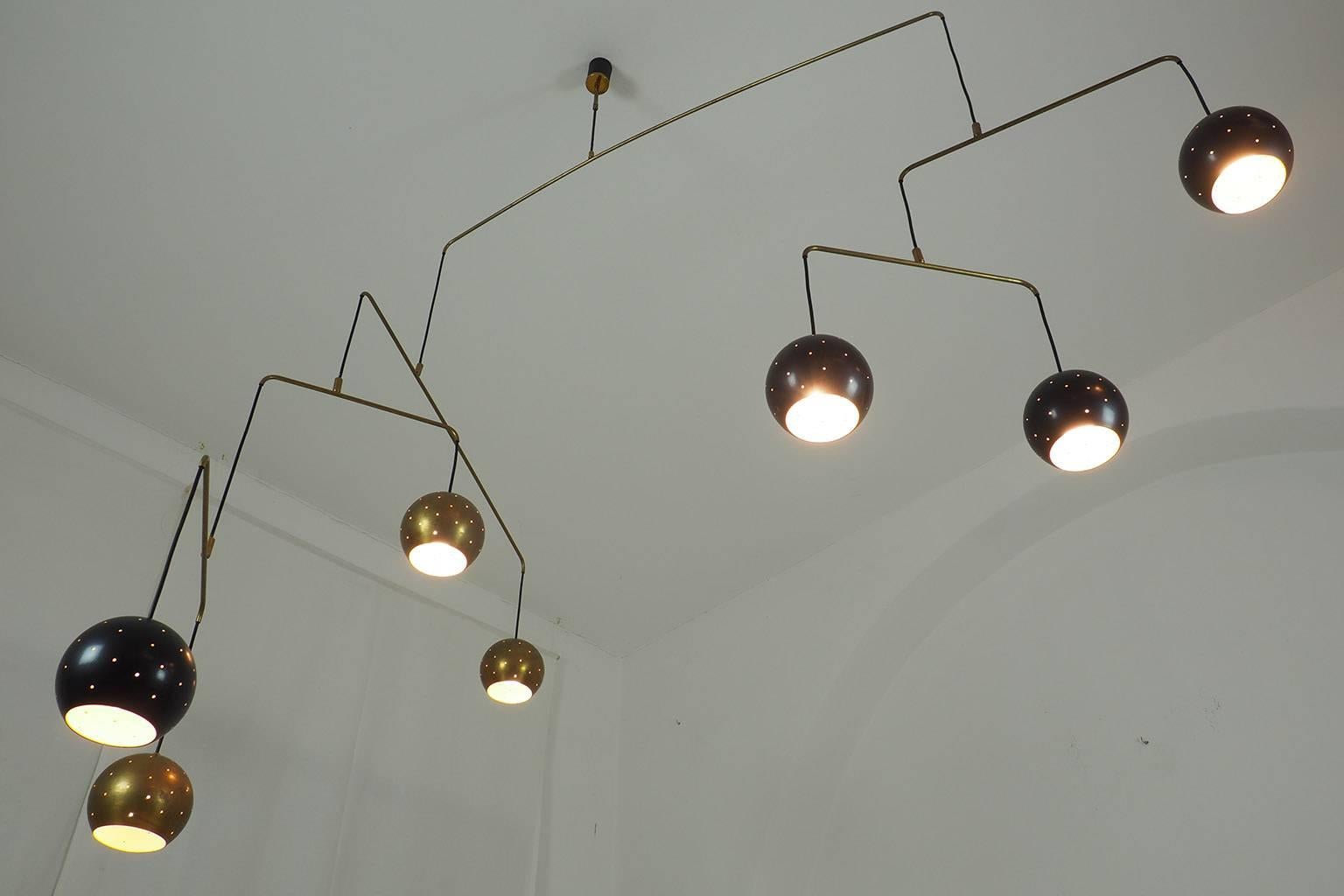 Mid-Century Modern Mobile Large Brass and Black Spheres Chandelier 