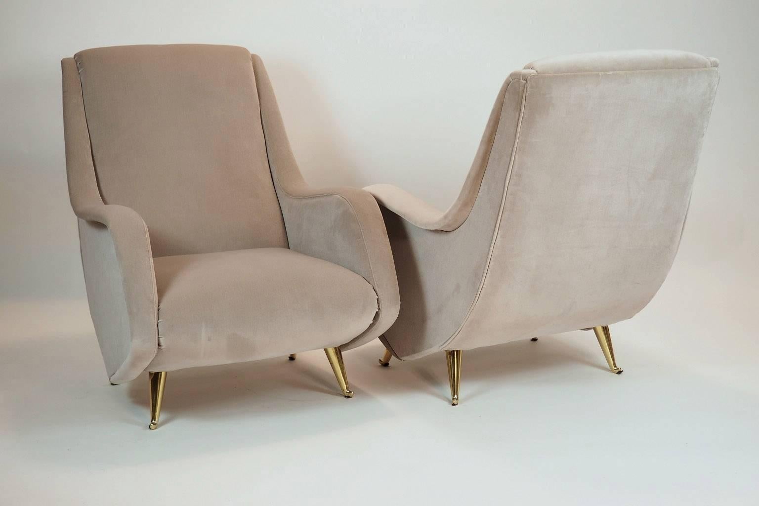 Mid-Century Modern Italian Lounge Chairs. Manufactured By ISA,  Bergamo, Italy For Sale