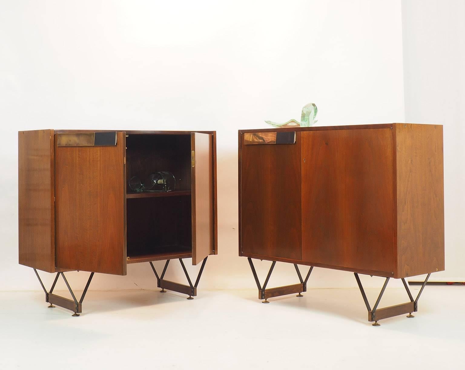 Mid-20th Century Italian Rare Couple of Exclusive Cabinets, Attributed to Ico Parisi, 1950s