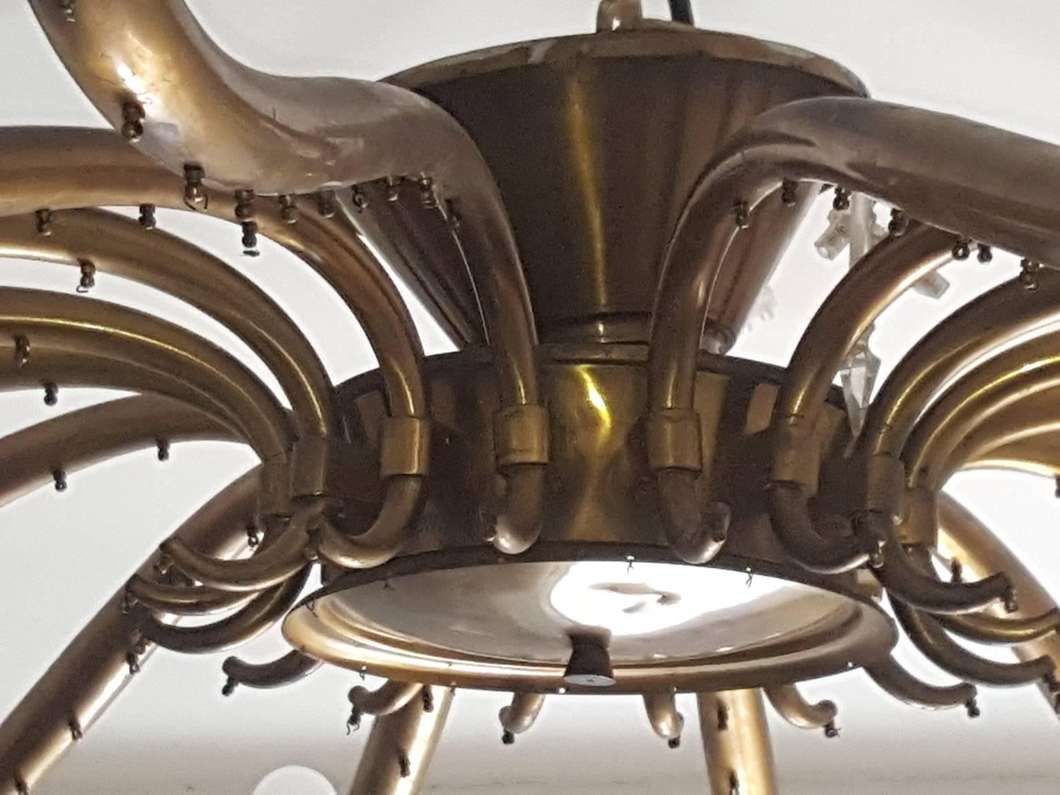 Large Italian Brass Chandelier in the Guglielmo Ulrich Style, Milano, 1950s 3