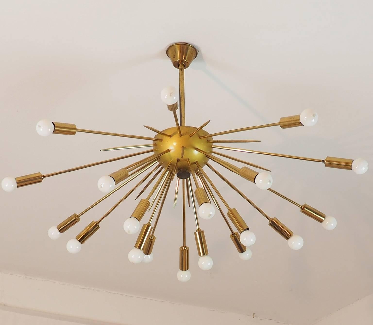 Mid-Century Modern Italian Unique Original Brass Chandelier Designed by Stilnovo in Milano 1950s