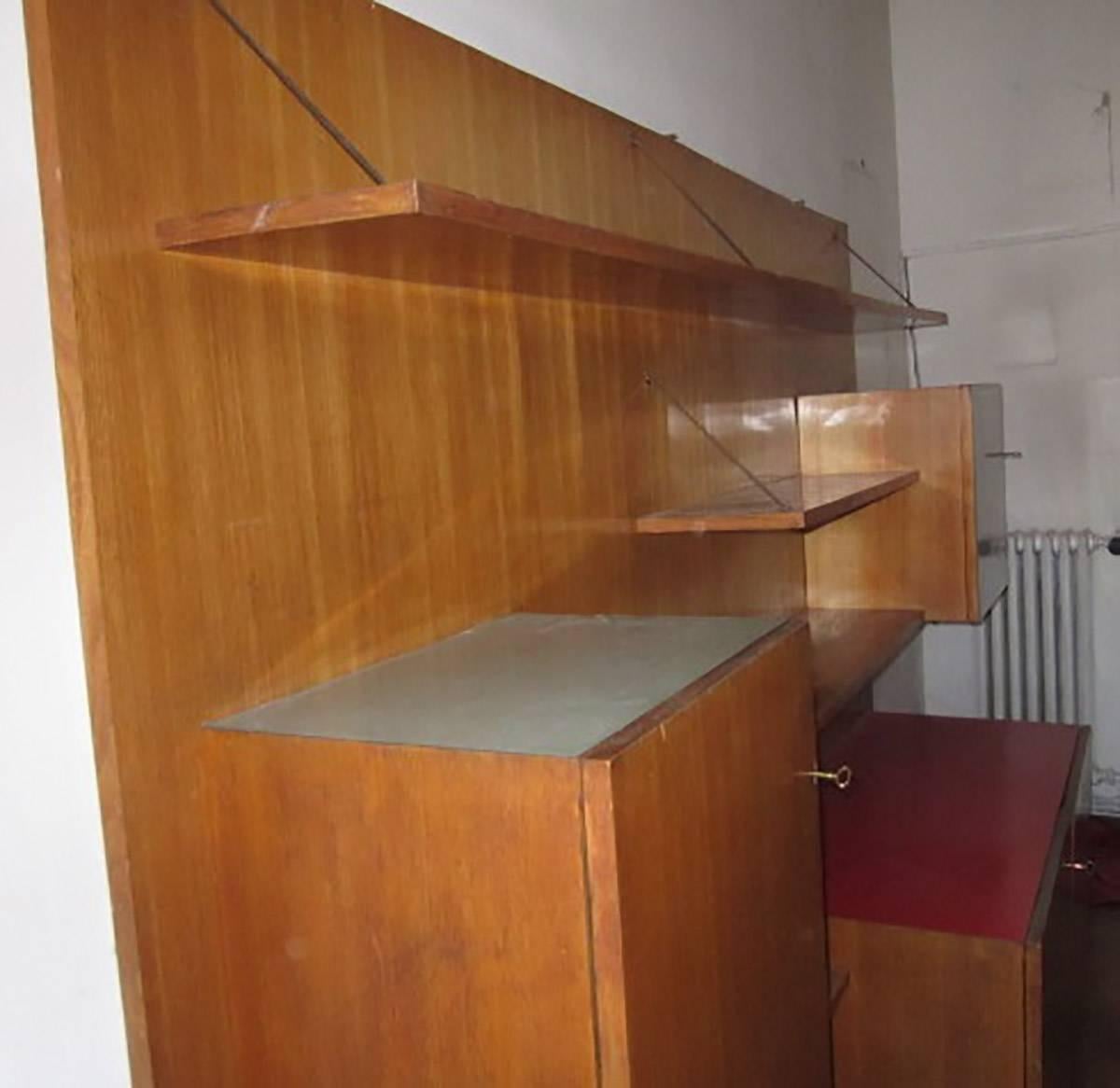 Italian Large Wood Bookcase Designed for a Private Commission in Milano, 1950s For Sale 1