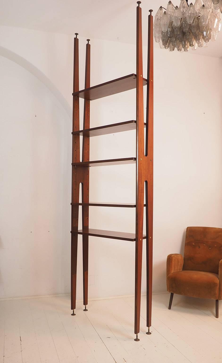 Italian Extraordinary Bookshelf Attributed to Silvio Cavatorta, Italy, 1958 In Good Condition In Milano, IT