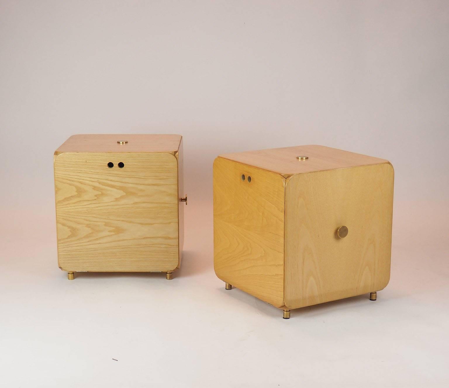 Mid-Century Modern Pair of  wood 'Cube' Cabinet  Nightstands Produced  in Italy by Maisa in  1969