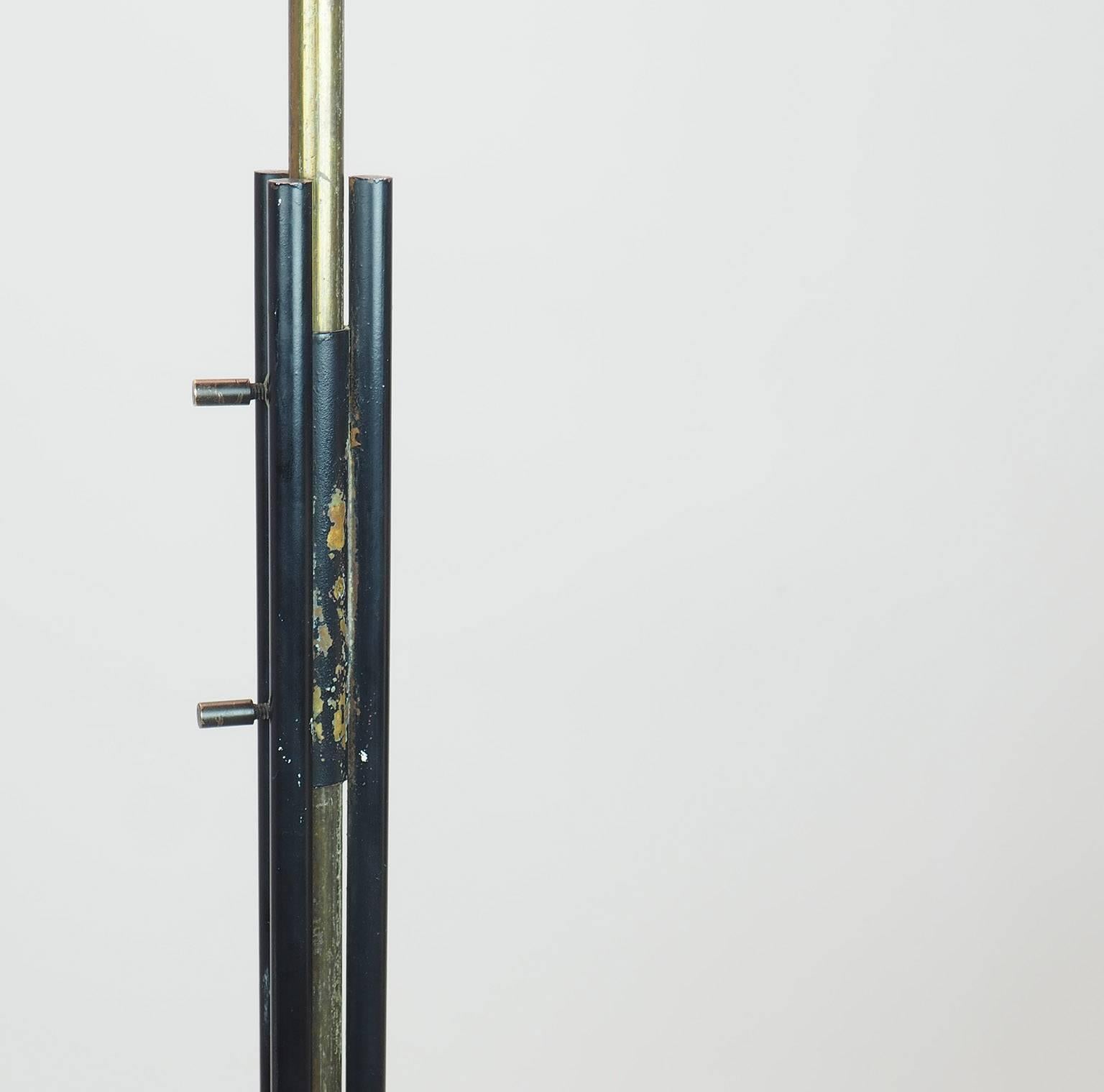 Lacquered Tito Agnoli Adjustable Floor Lamp with Black Conic Reflector, Milano, 1950s For Sale