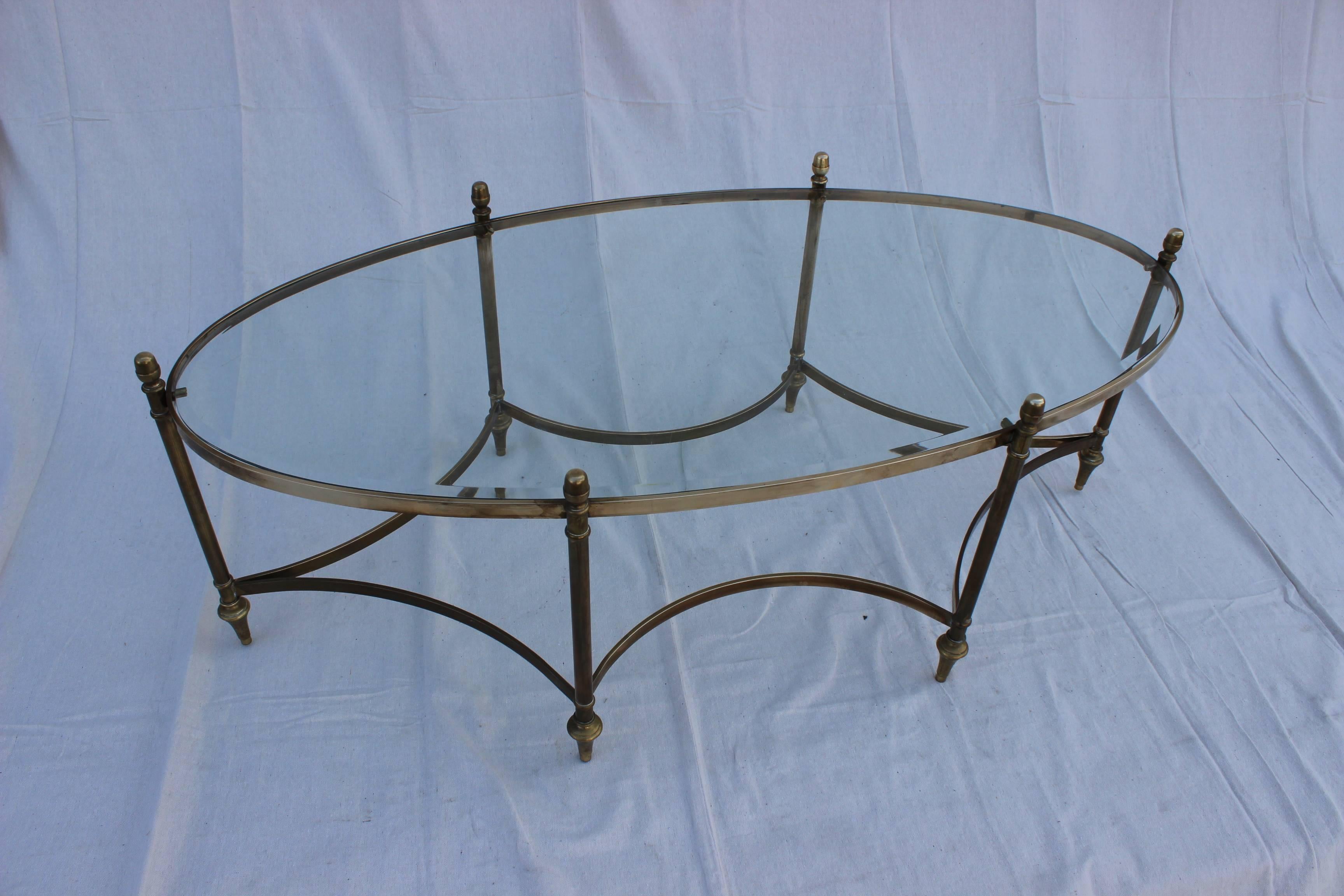 1950s Italian Brass Oval Coffee Table In Good Condition In New York, NY