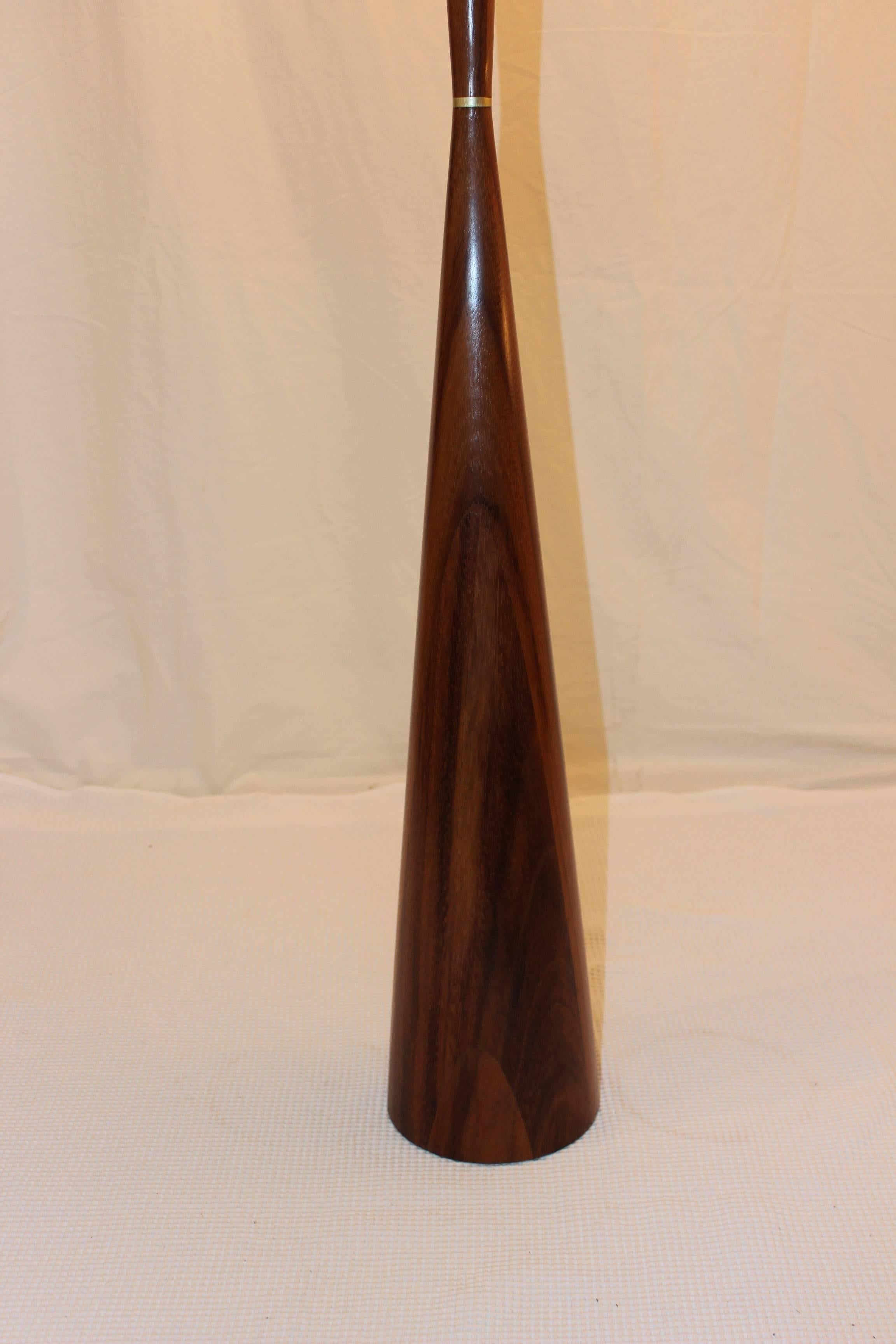 Phillip Lloyd Powell Style Walnut Floor Lamp In Good Condition In New York, NY