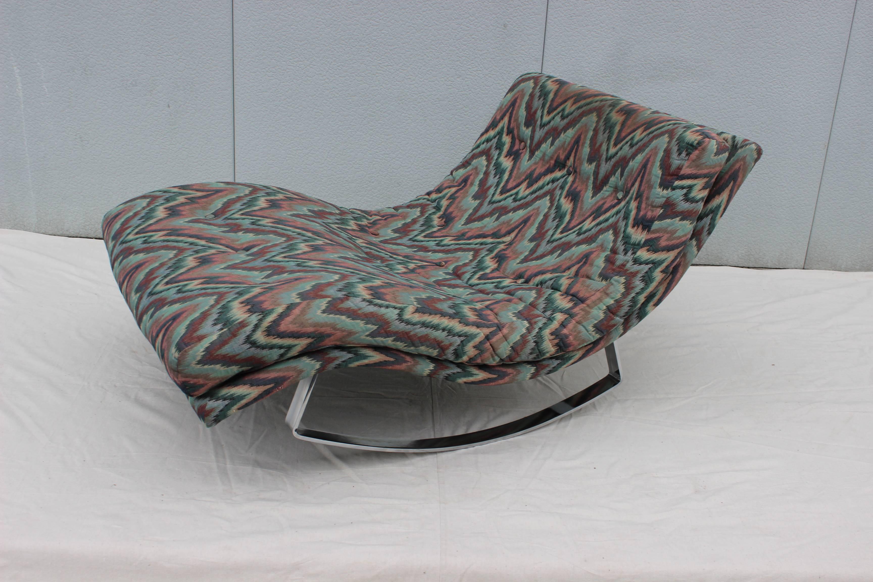 1970's Modern Chrome Rocking Chaise Longue In Good Condition In New York, NY