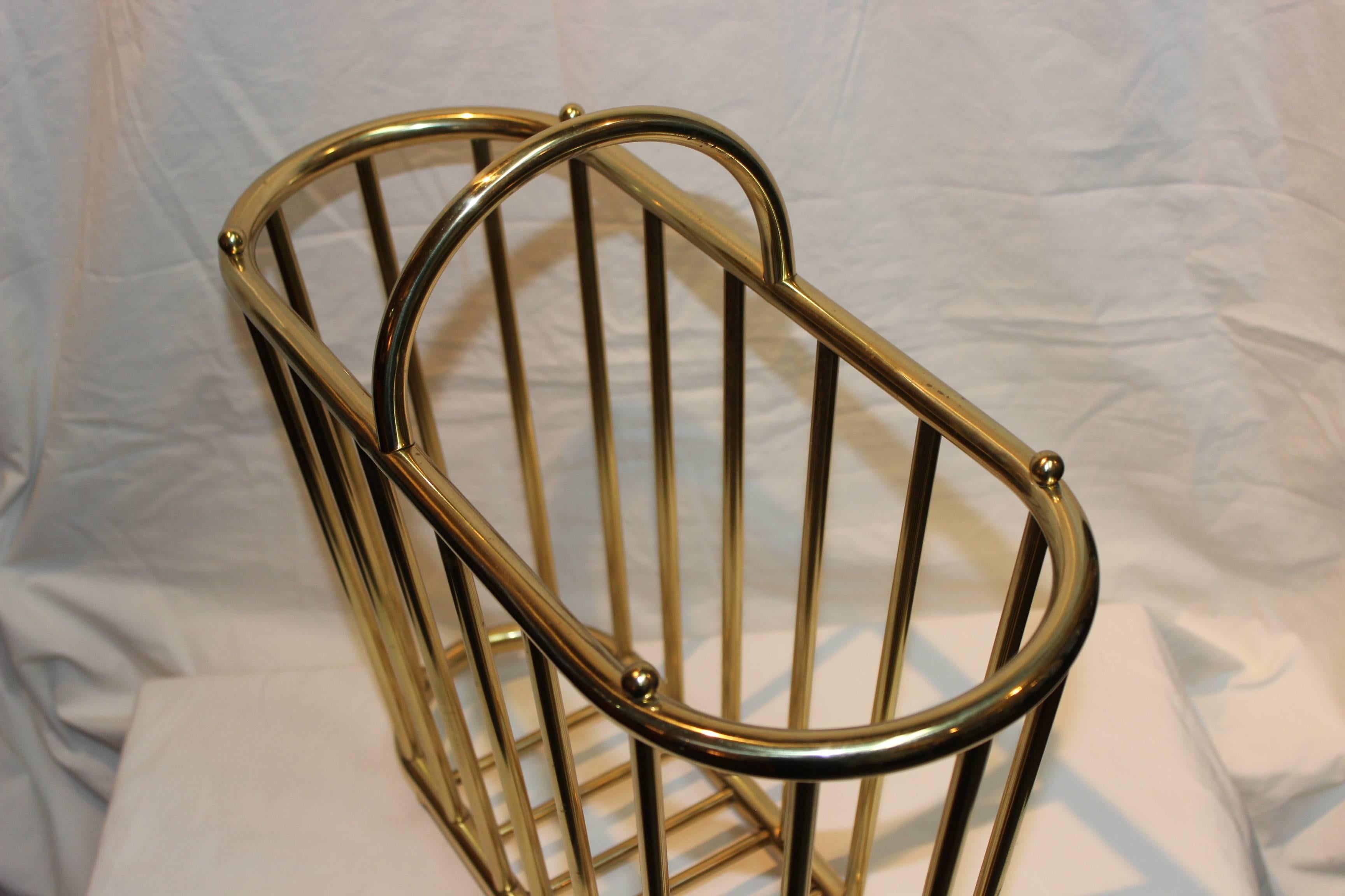 Mid-Century Modern 1960s Italian Brass Oval Magazine Holder For Sale