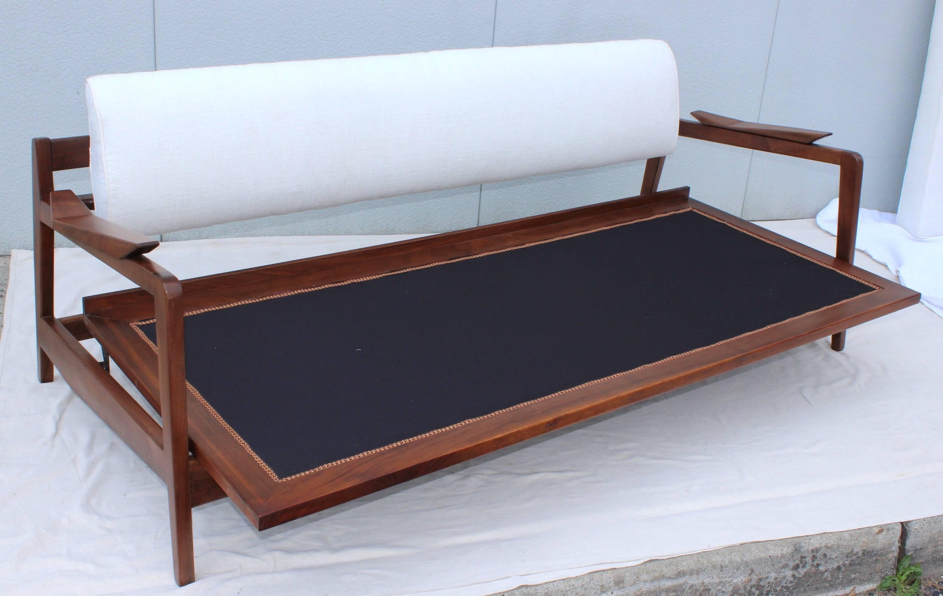 1960s Jens Risom Solid Walnut Daybed 1