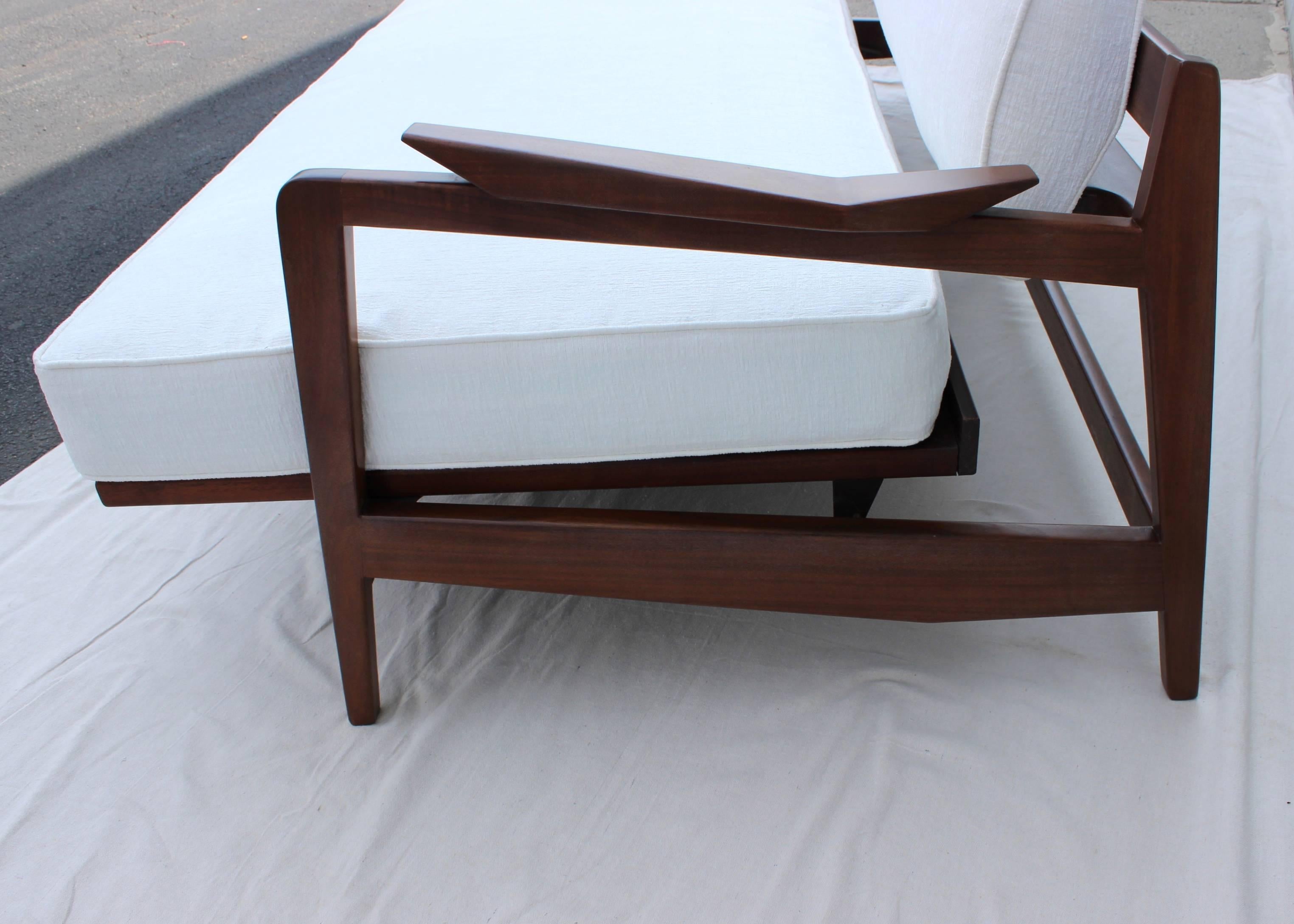 1960s Jens Risom Solid Walnut Daybed 2