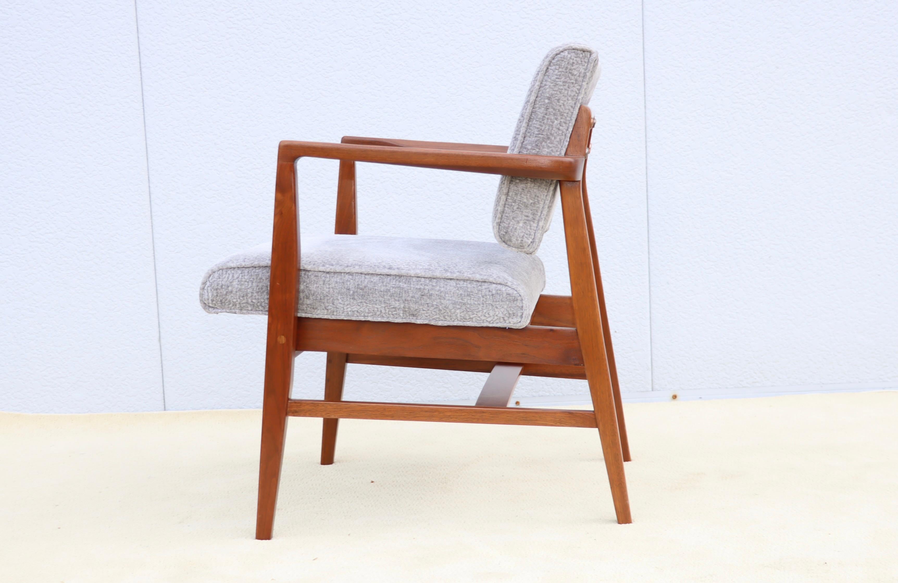 1960er Jens Risom Nussbaum Schreibtischstuhl im Angebot 4