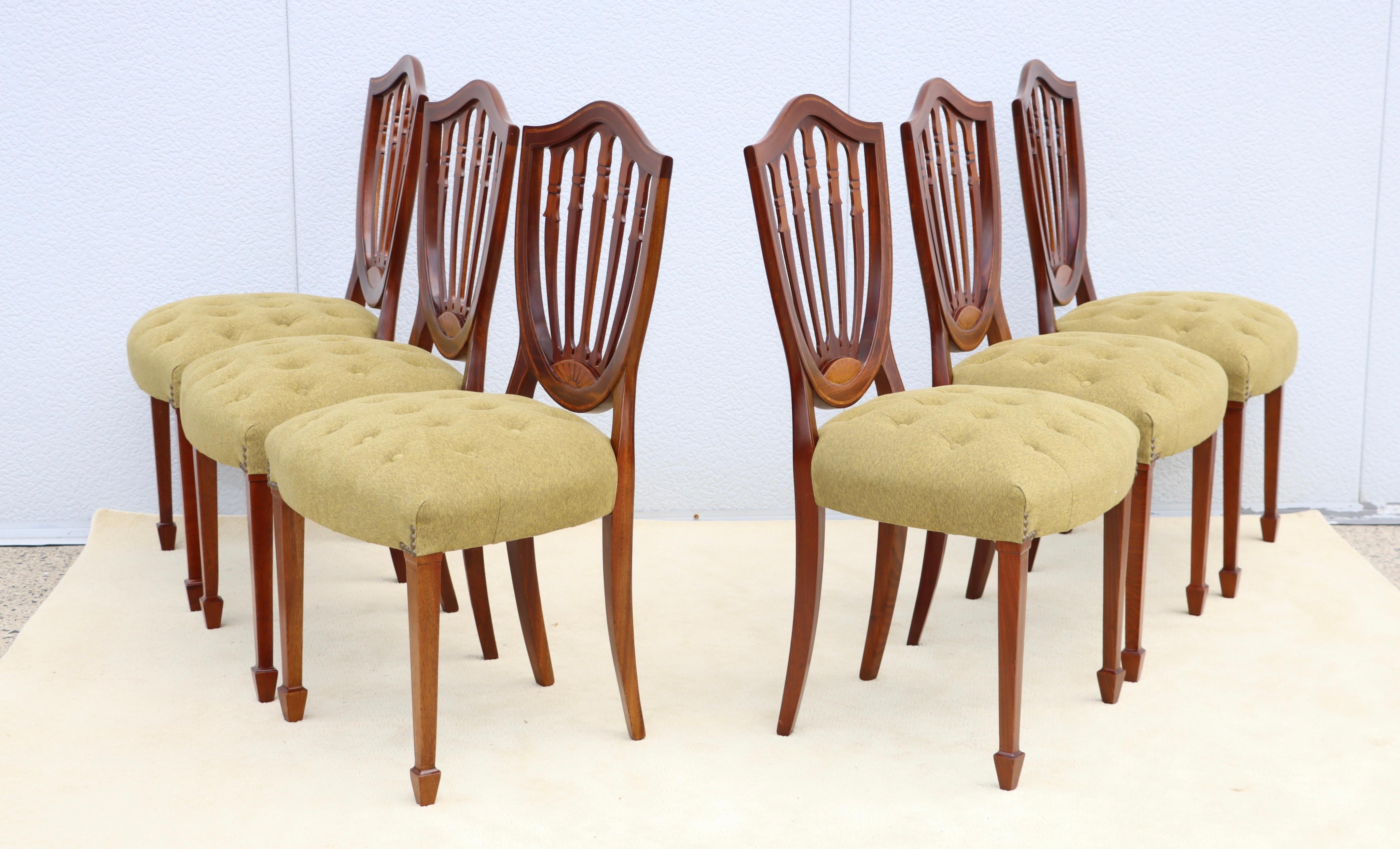 Mid-Century Modern Chaises de salle à manger en acajou italien à dossier en coquille des années 1950, ensemble de 6 chaises en vente