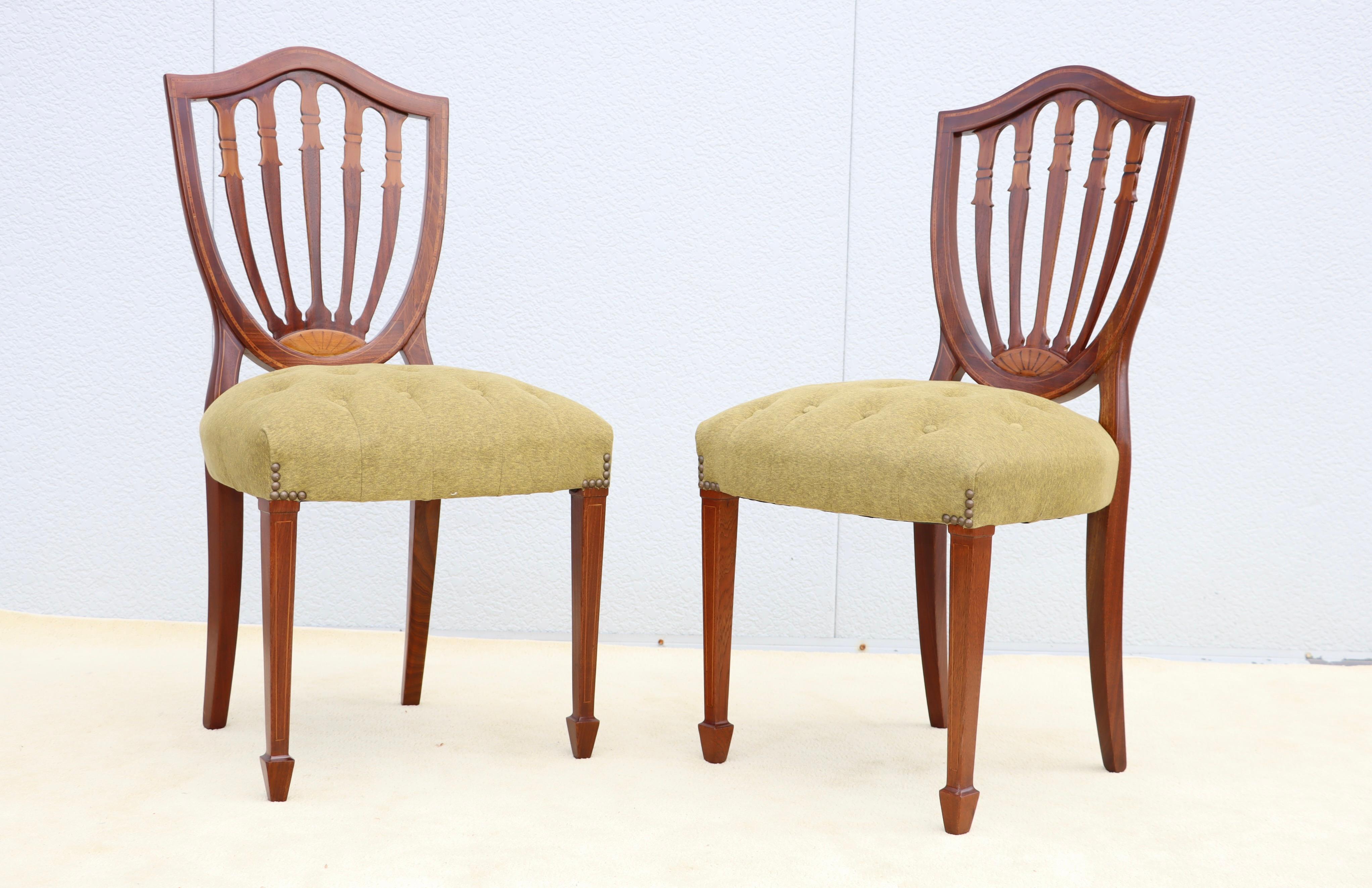 Chaises de salle à manger en acajou italien à dossier en coquille des années 1950, ensemble de 6 chaises en vente 3