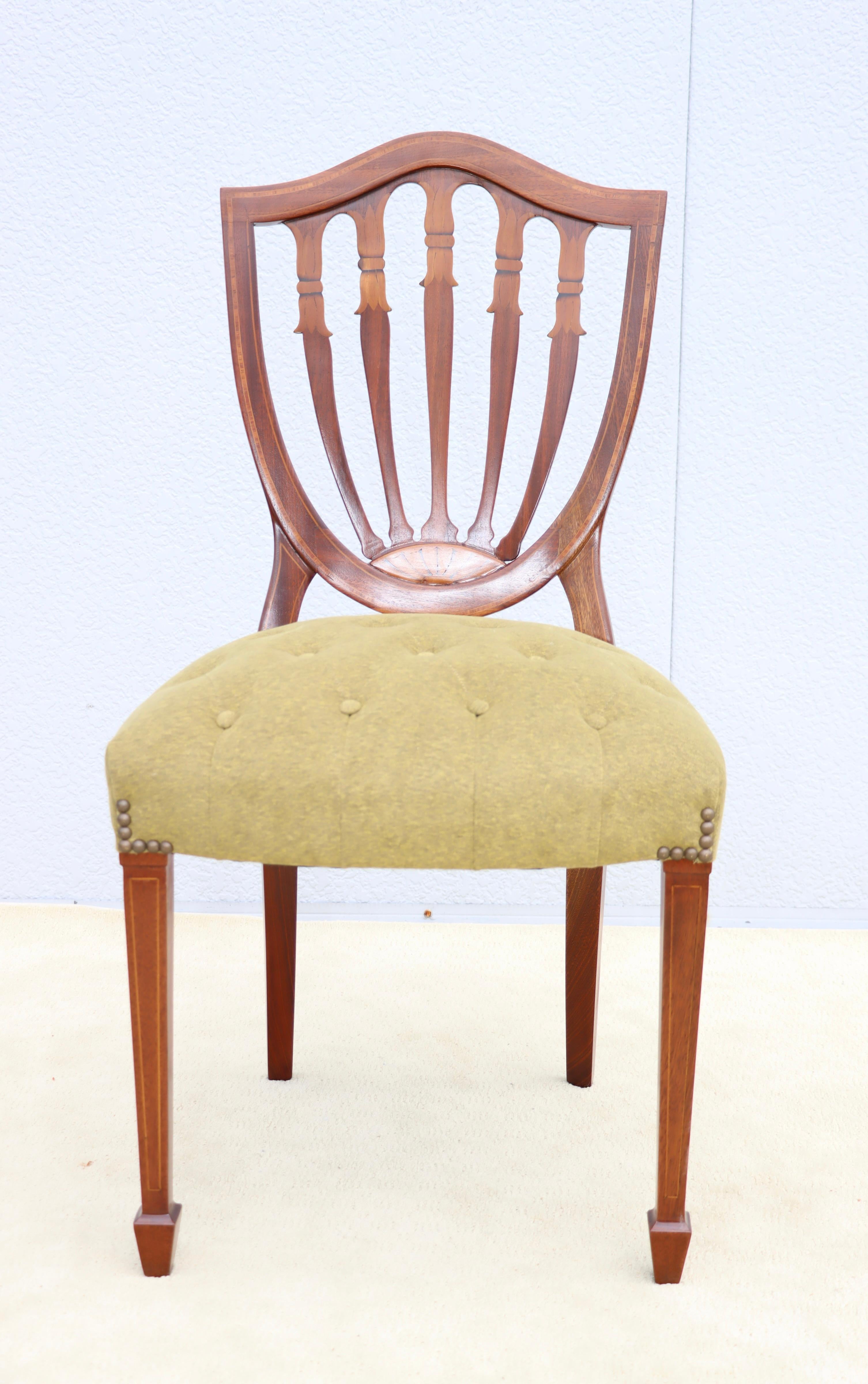 Chaises de salle à manger en acajou italien à dossier en coquille des années 1950, ensemble de 6 chaises en vente 4