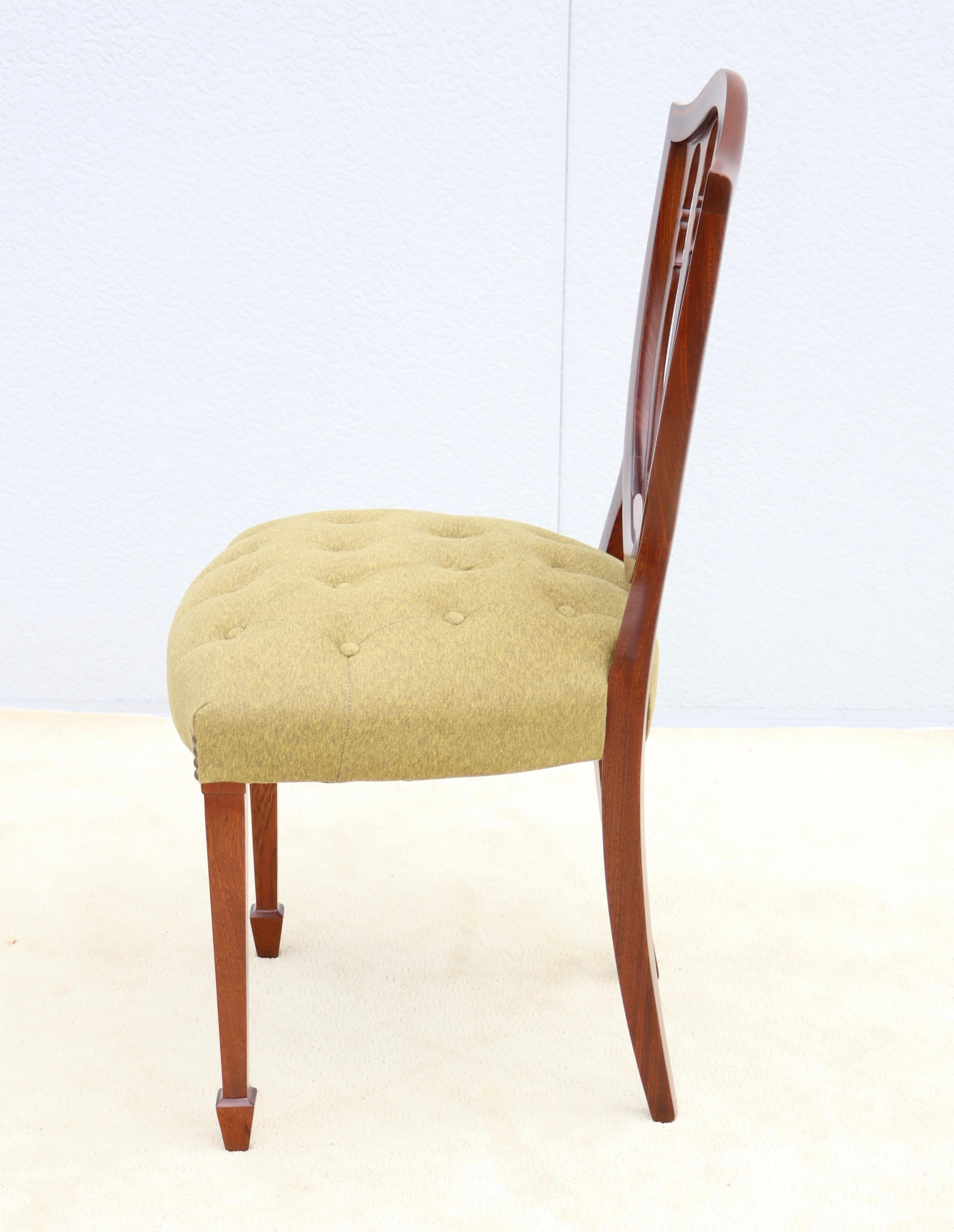 Chaises de salle à manger en acajou italien à dossier en coquille des années 1950, ensemble de 6 chaises en vente 9