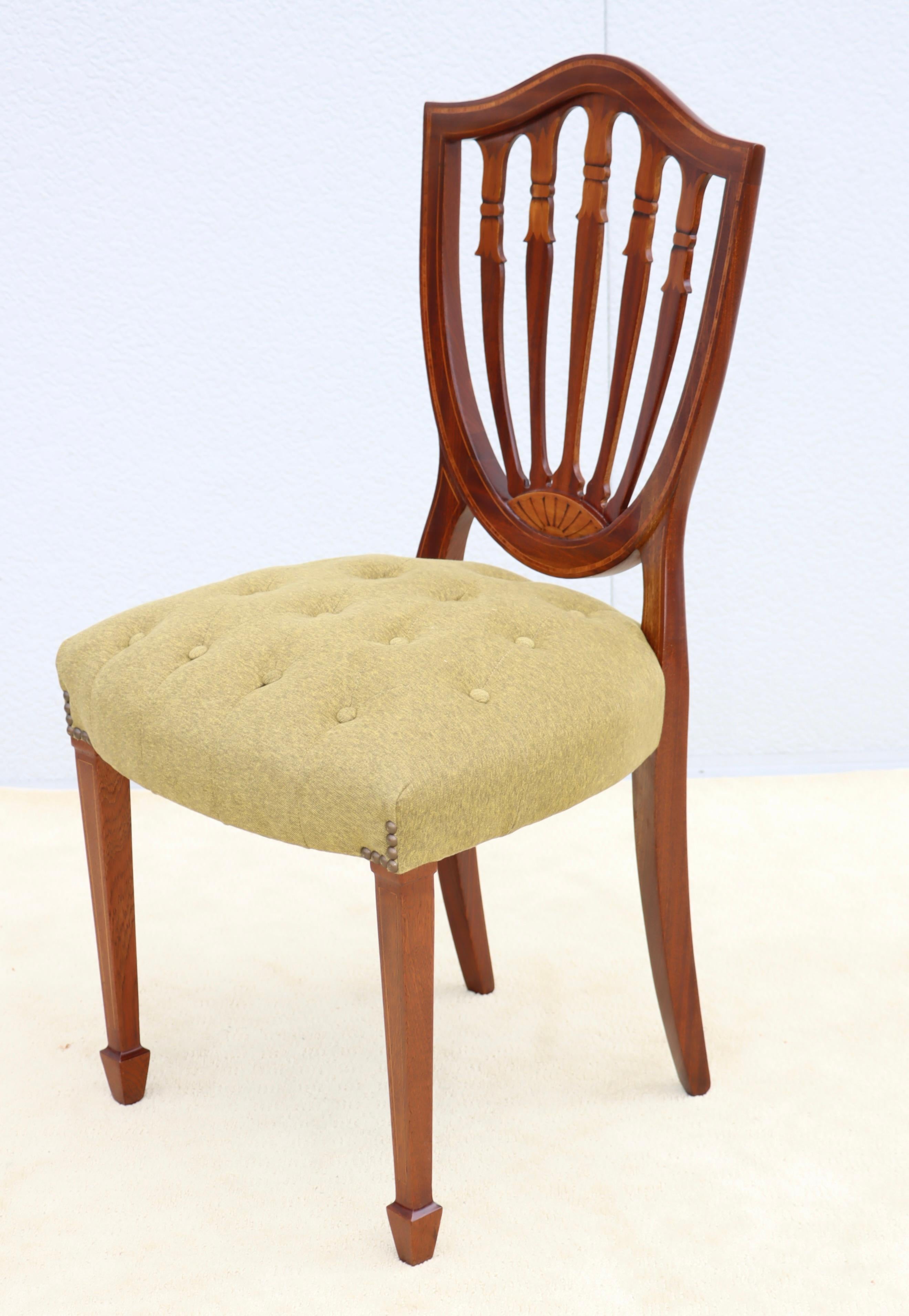 Chaises de salle à manger en acajou italien à dossier en coquille des années 1950, ensemble de 6 chaises en vente 10