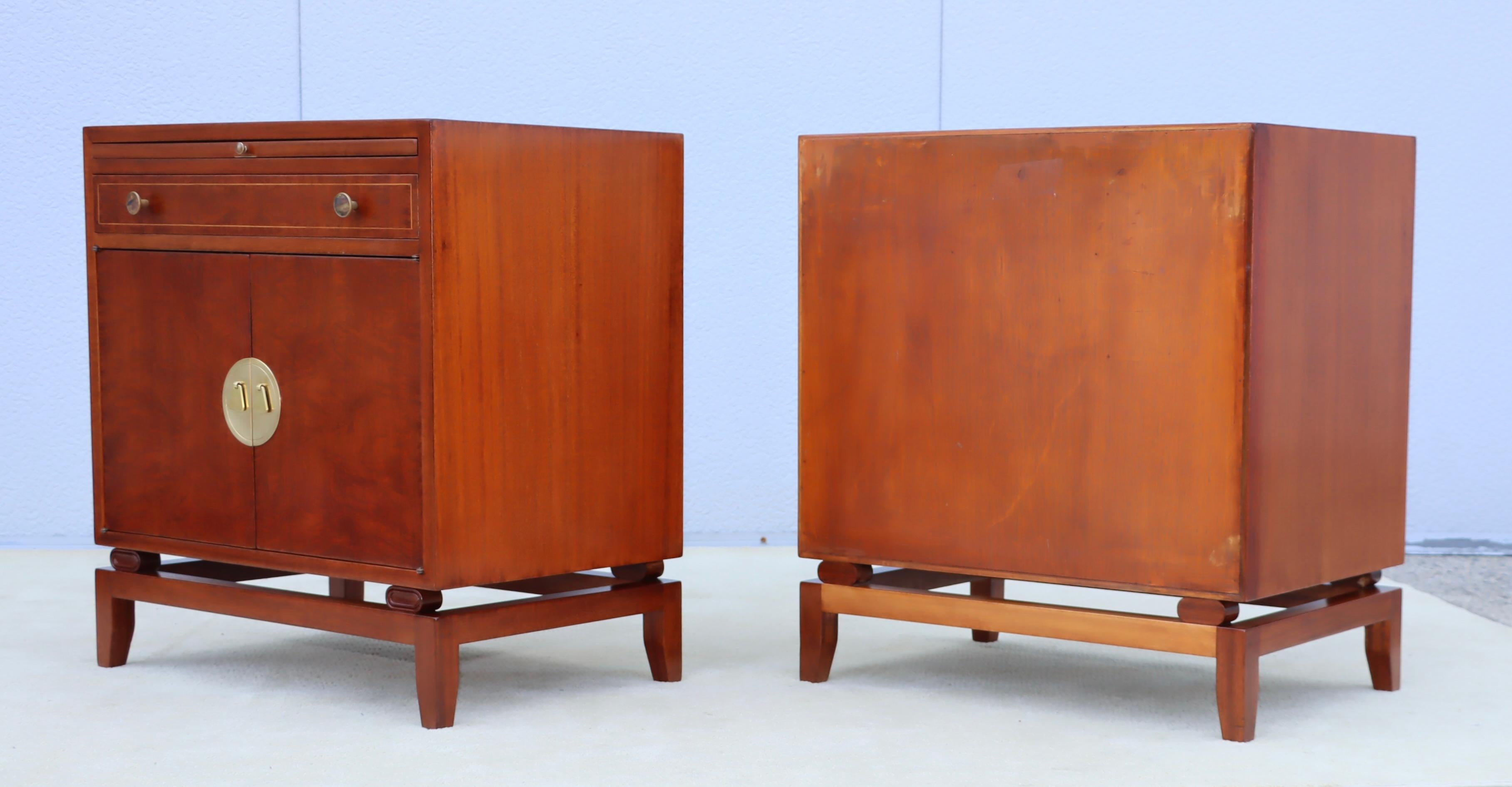 Rare Pair Of Tommi Parzinger For Charak Modern Mahogany And Brass Night Stands For Sale 5