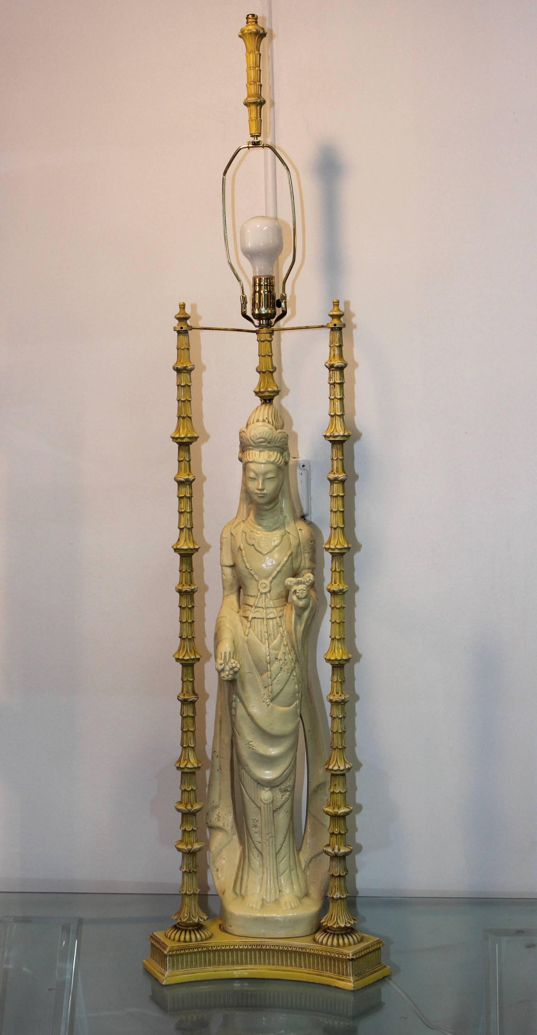 1950s Quan Yin statue with lacquered metal column and original finial.

Shade for photography only.

Height to light socket 38