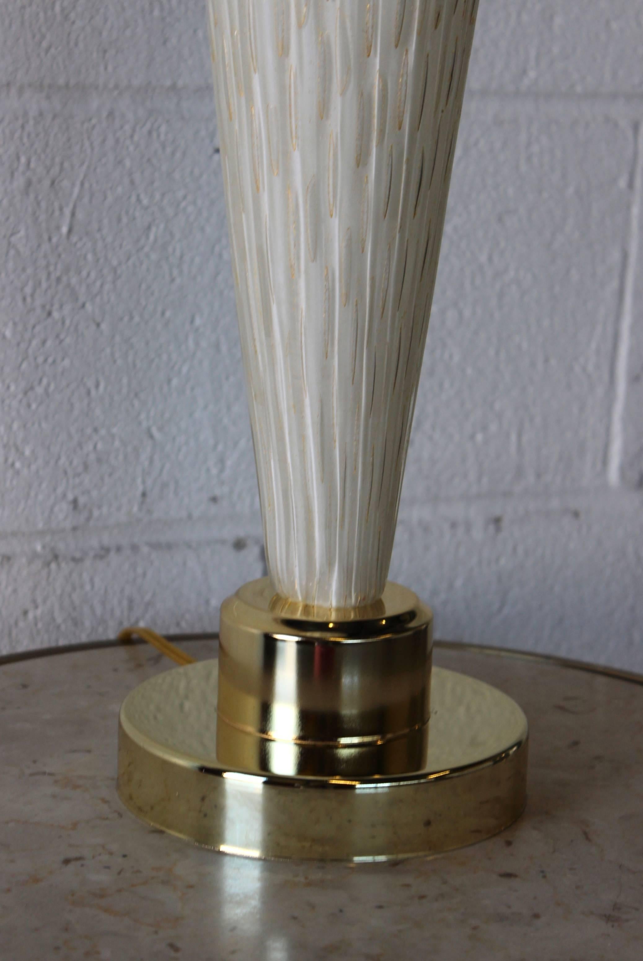 Large Murano Glass Table Lamp In Good Condition For Sale In New York, NY