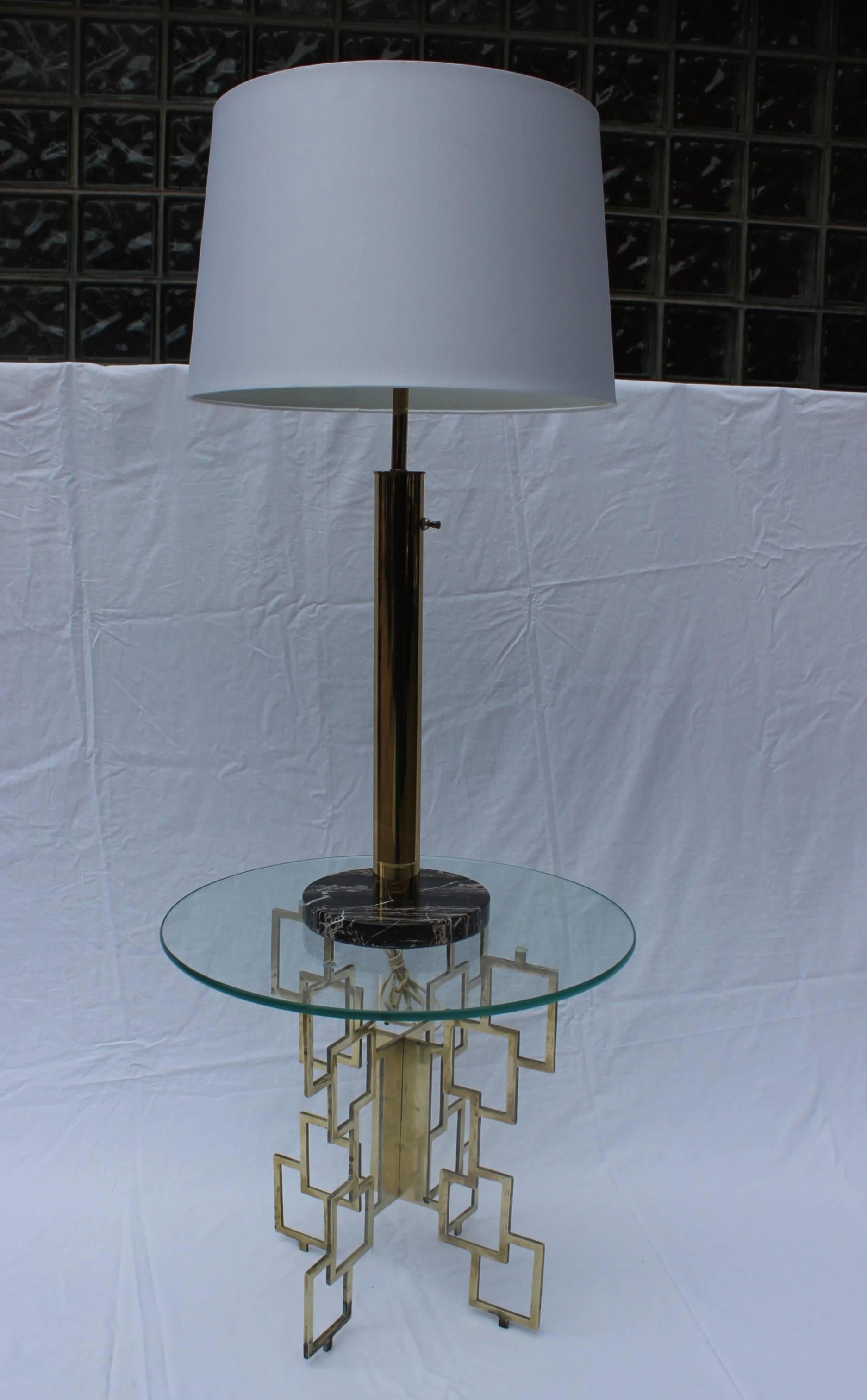 20ième siècle Table d'appoint en laiton à emboîtement en vente