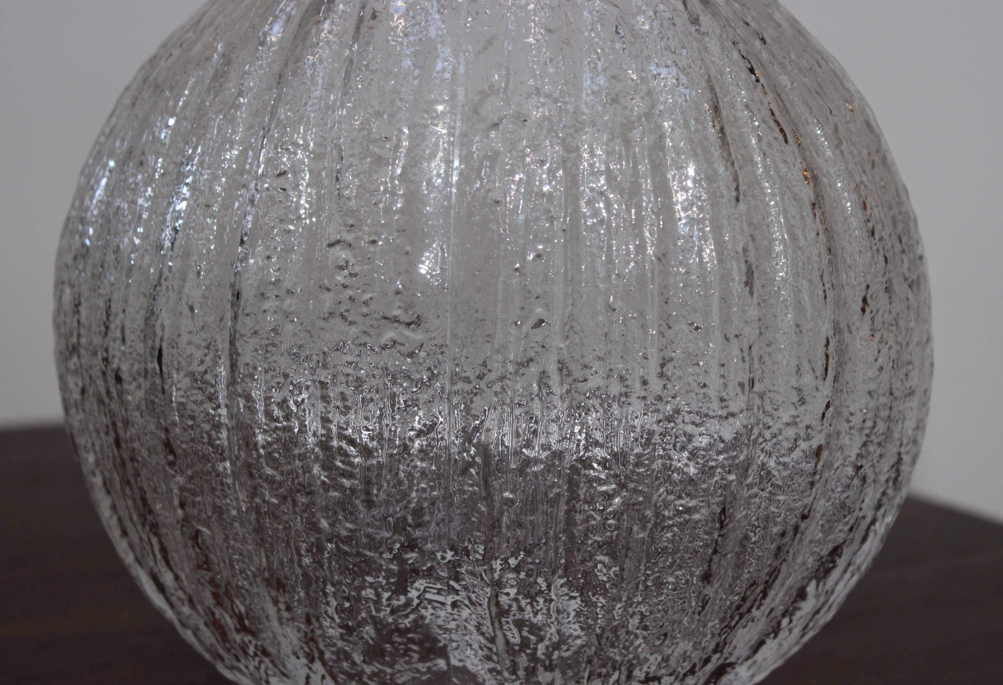 Timo Sarpaneva Glass Vase In Excellent Condition In New York, NY