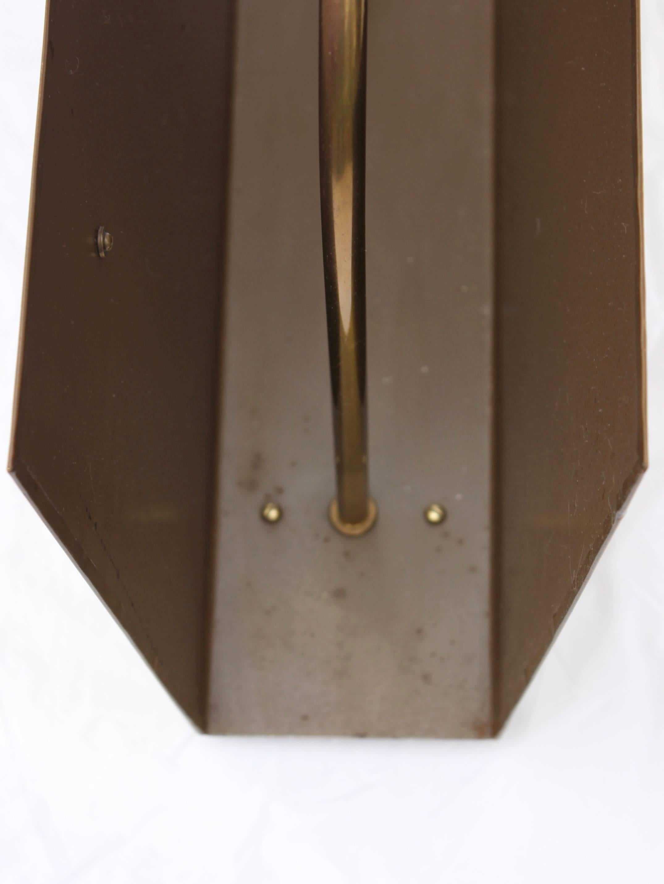 English Brass Magazine Holder by Peerage  For Sale 4