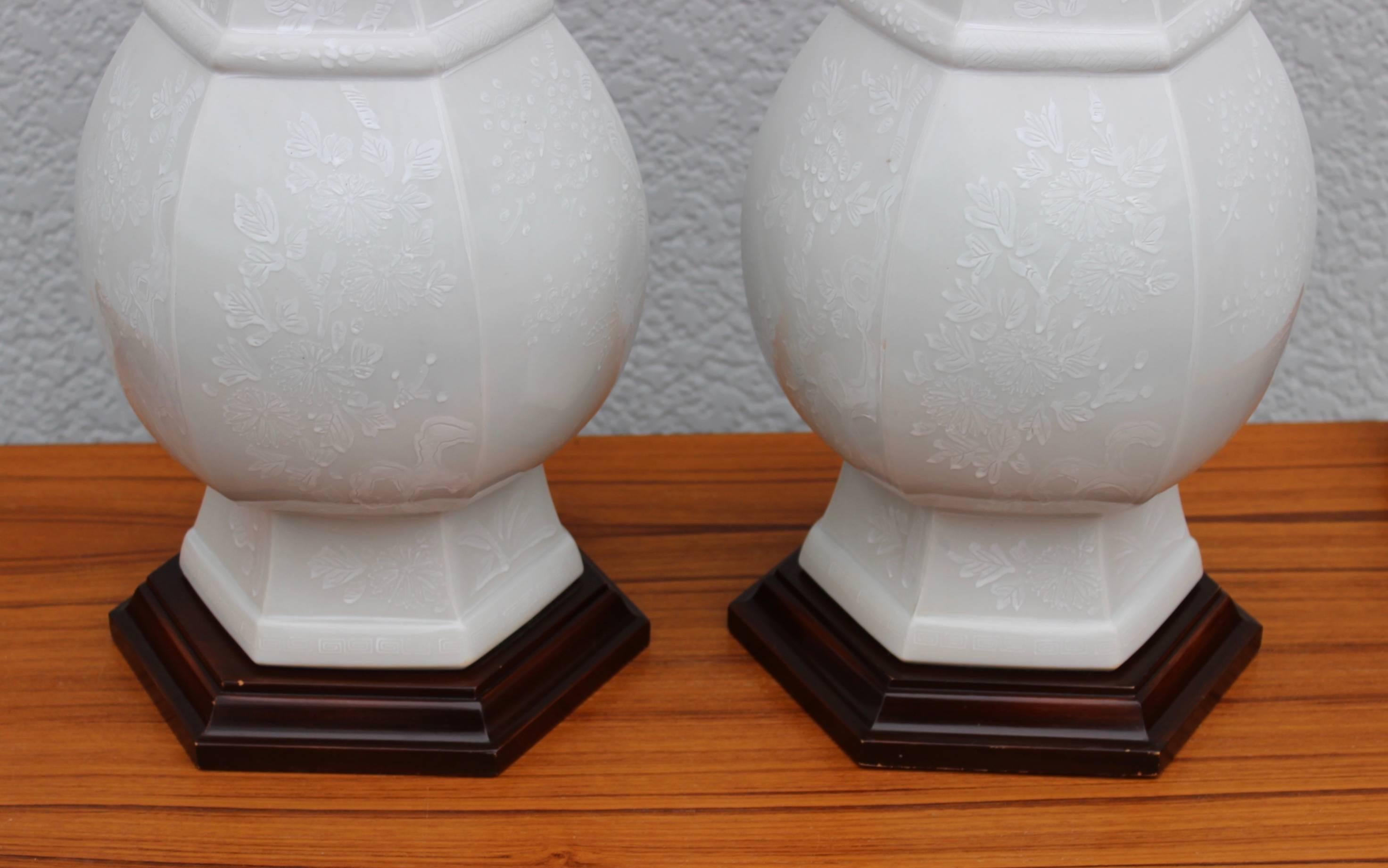 20th Century Pair of Blanc De Chine Table Lamps by Marbro For Sale