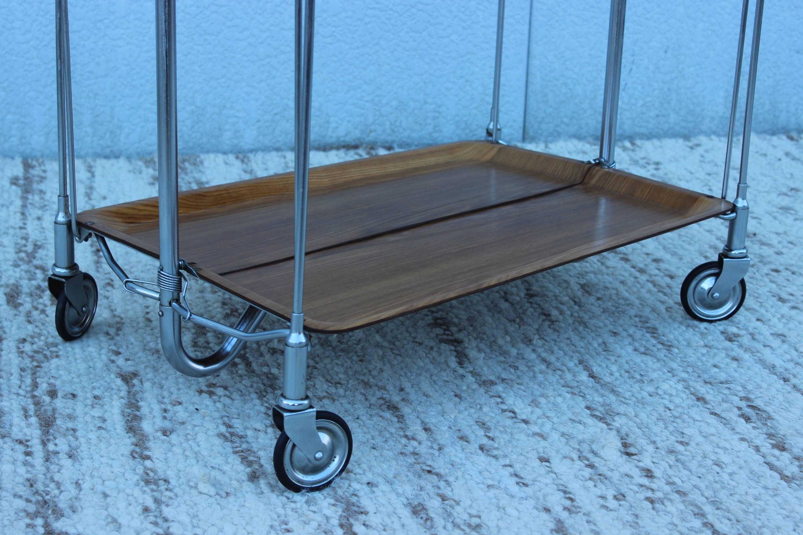 1970s Modern Folding Tea Cart In Good Condition In New York, NY