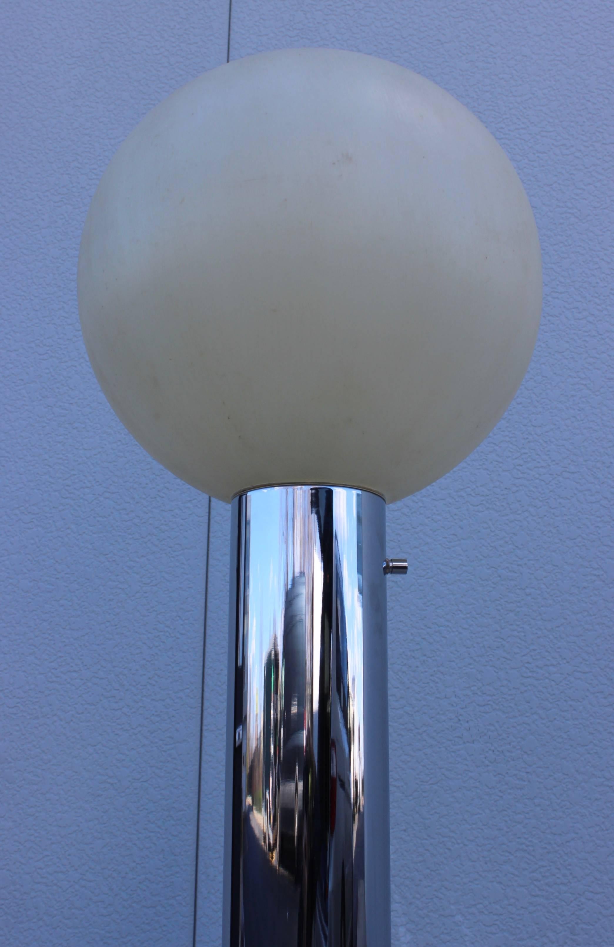 1960s Modern Chrome Floor Lamp In Good Condition In New York, NY
