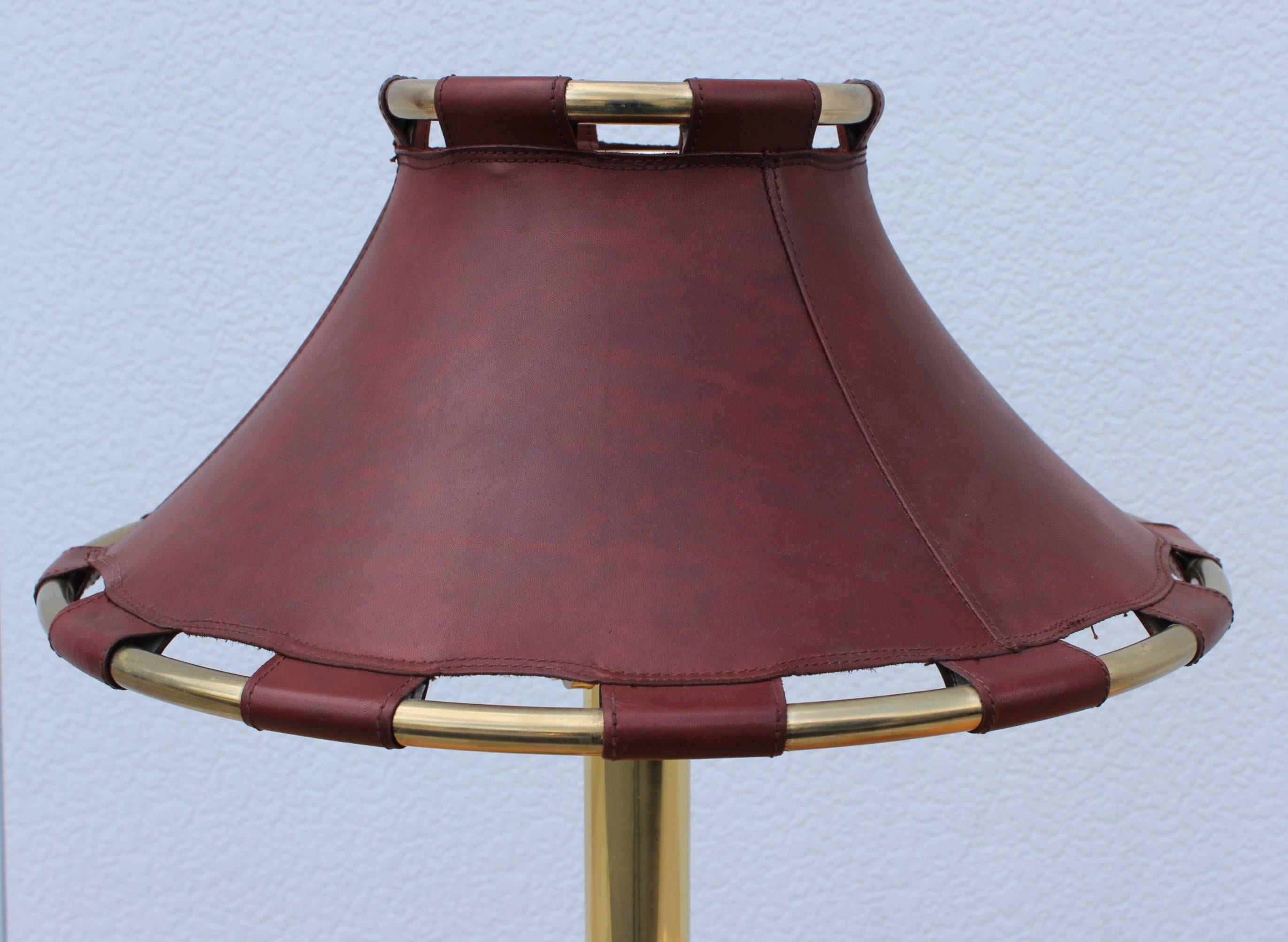 Mid-Century Modern Swedish Brass with Leather Shade Table Lamp by Ateljé Lyktan For Sale
