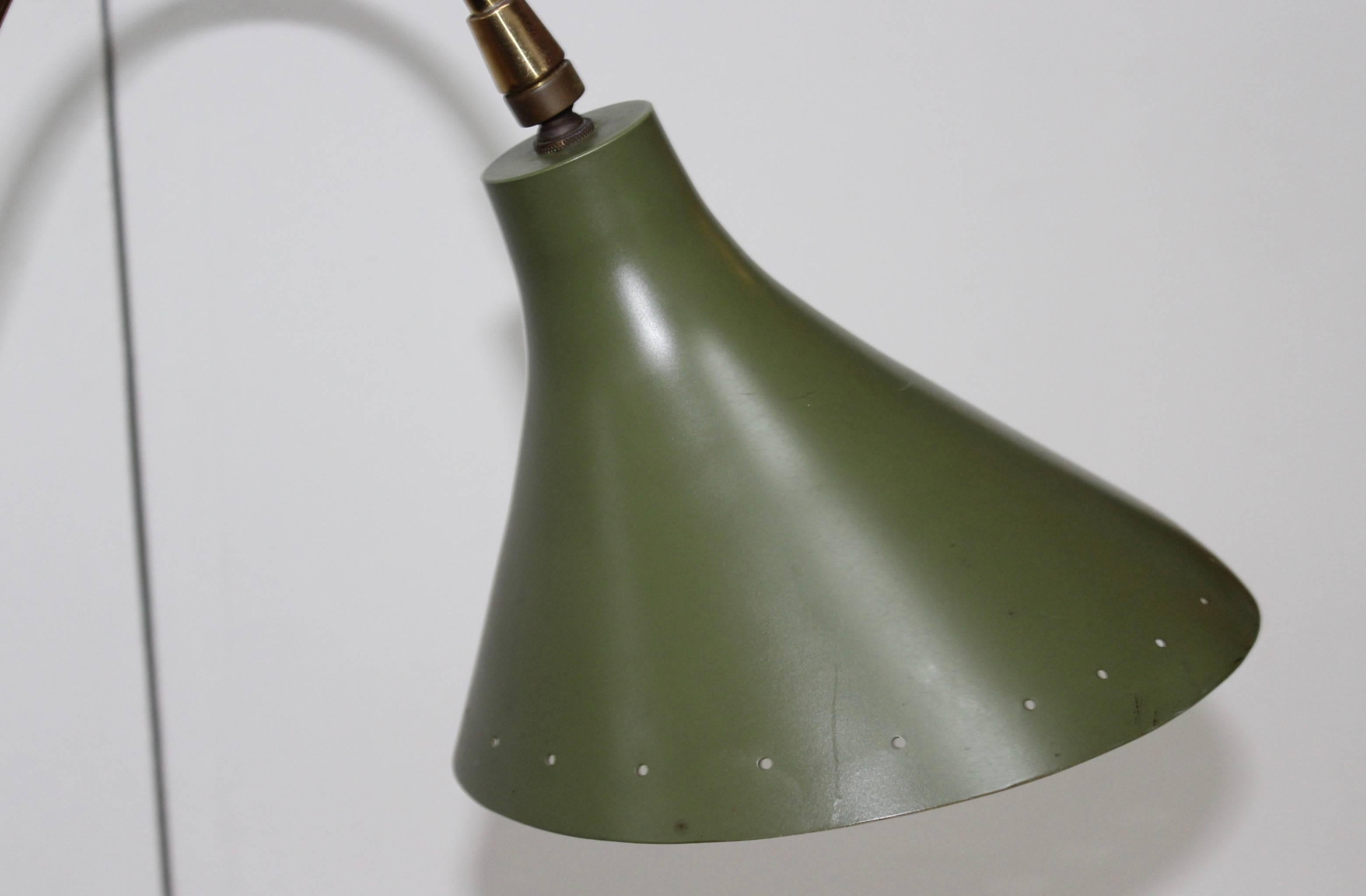 Mid-Century Modern Double Shade Lamp by Laurel In Good Condition In New York, NY