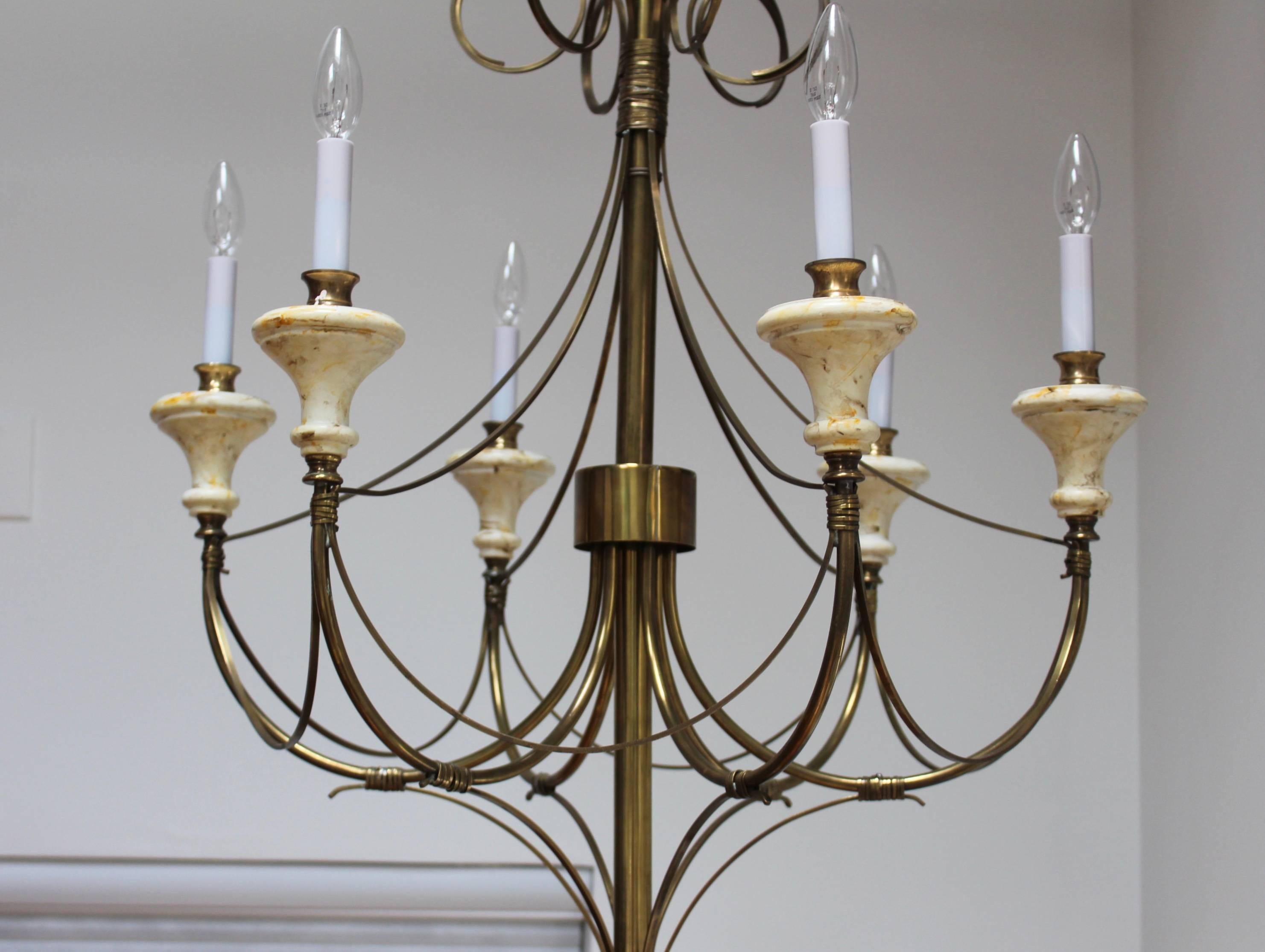 Mid-Century Modern Brass Chandelier In Good Condition In New York, NY