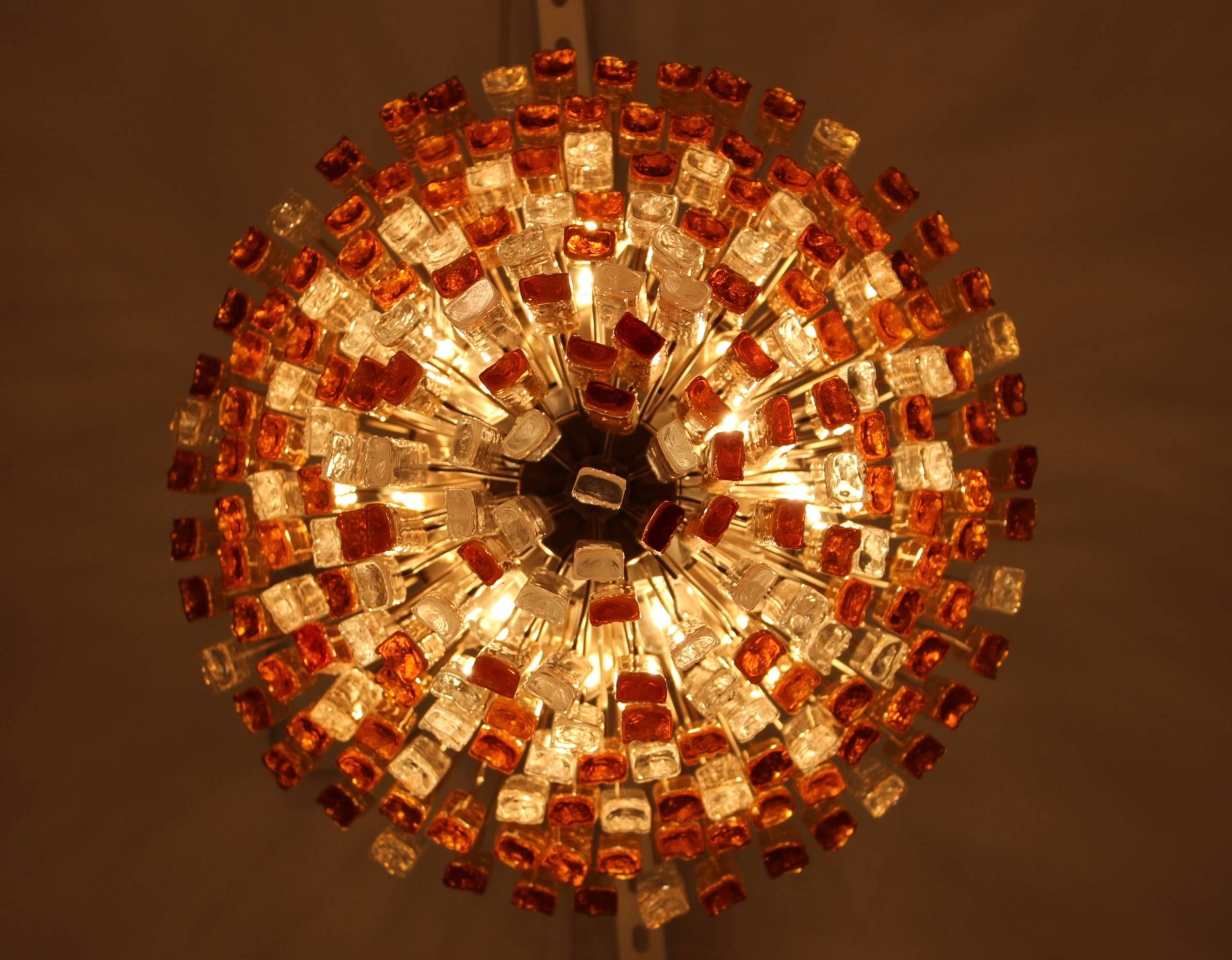 Large 1960s Venini Chandelier In Good Condition In New York, NY