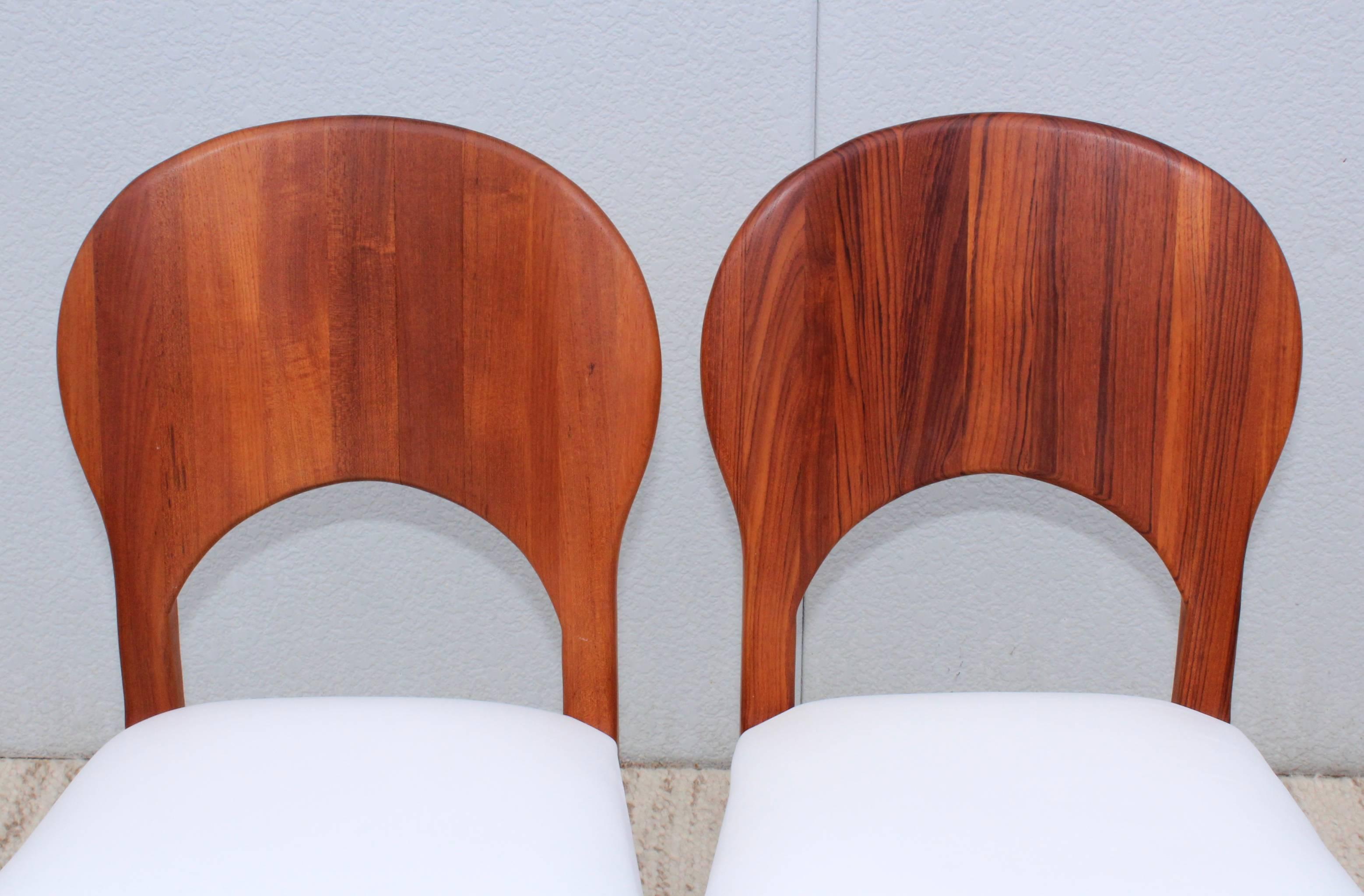 Rare Benny Linden Teak and Leather Dining Chairs In Good Condition In New York, NY