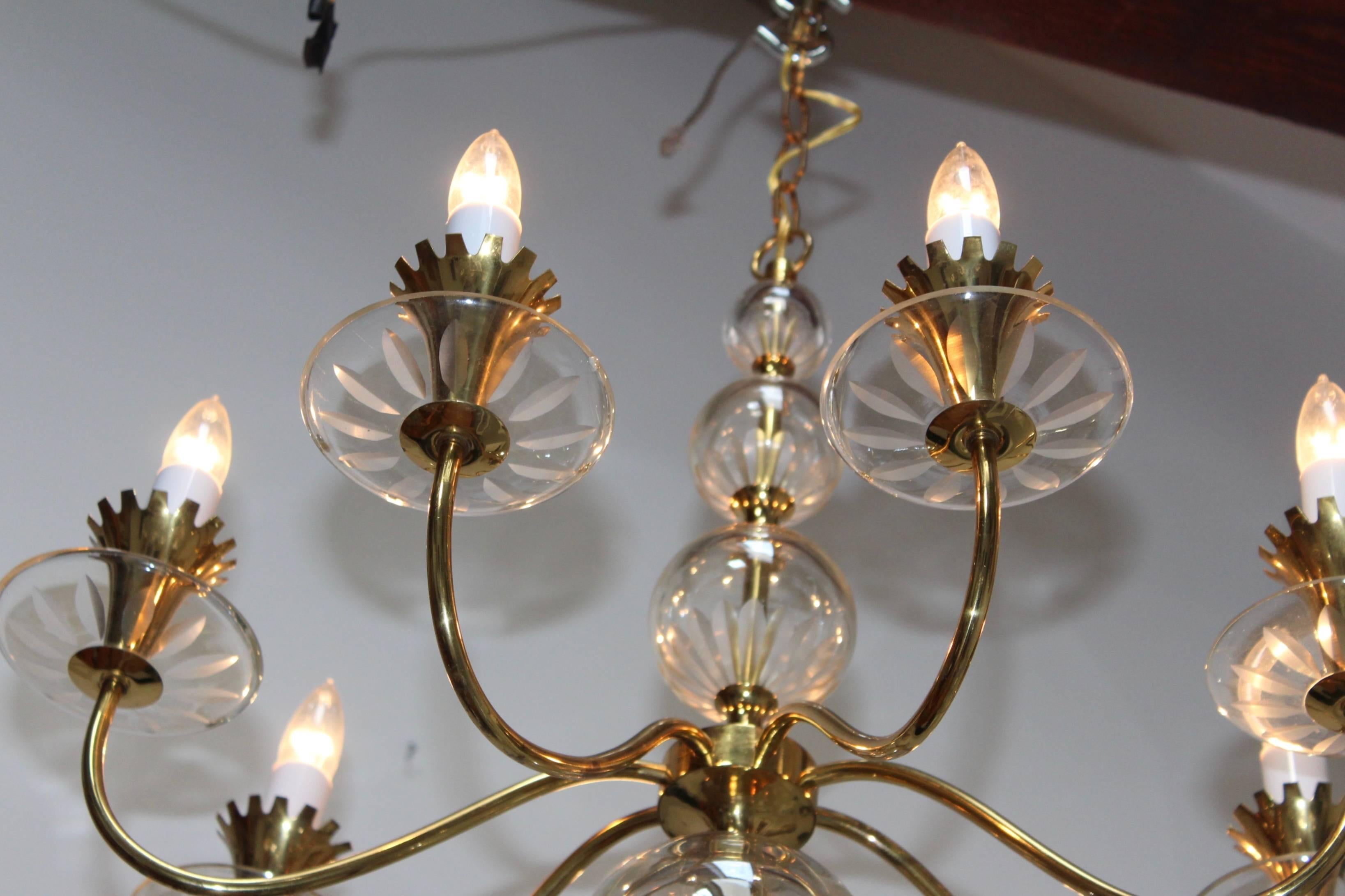 American 1950s Brass and Etched Glass Chandelier by Lightolier