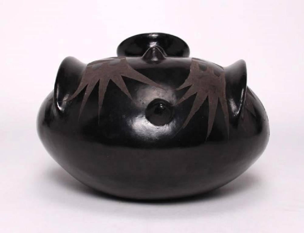 An exquisite blackware vessel from Mexico by Rigoberto Mateos Ortega.

We have other blackware pieces from various geographic locations. Just ask.

A few important notes about all items available through this 1stdibs dealer:

1. We list all our