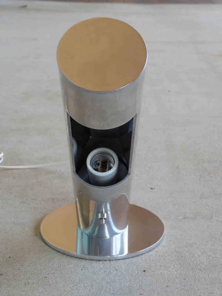 Mid-Century Modern Angled Polished Aluminum Cylinder Lamp by Paul Mayen for Habitat For Sale