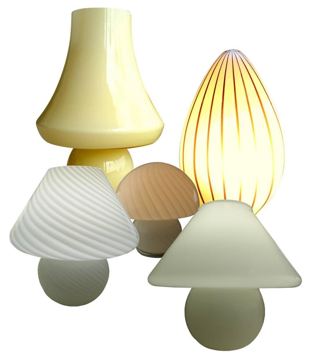 Gino Vistosi Style Murano Art Glass Mushroom Lamp In Good Condition In Palm Beach Gardens, FL