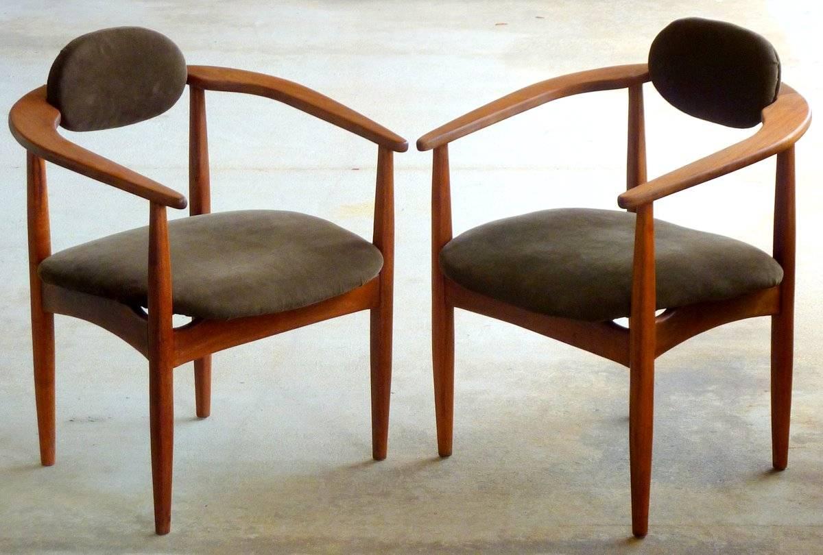 Adrian Pearsall did his best design work in the 1960s for Craft Associates. These rare solid walnut 950-C chairs are prime examples. Reupholstered in brown corduroy.

We have a single 950-C as well in black that may or may not be leather. Just