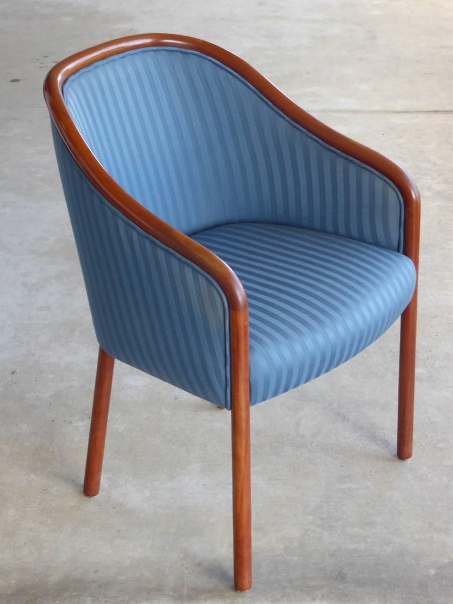 Walnut Banker Chairs by Ward Bennett for Brickel In Good Condition For Sale In Palm Beach Gardens, FL