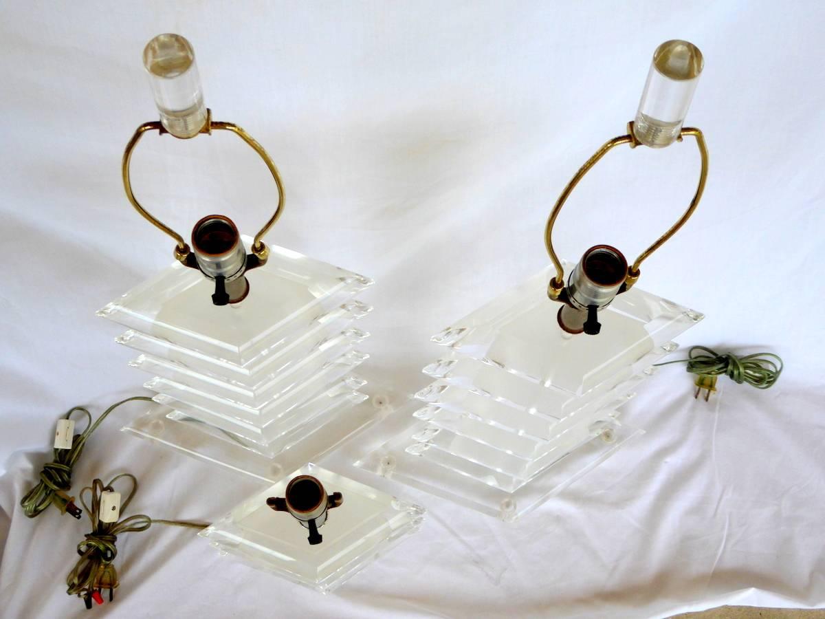 Pair of Lucite Diamond Lamps For Sale 2