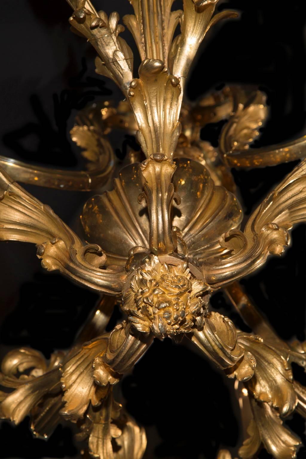 19th Century Napoleon III Bronze D’Ore Chandelier with Cherub and Acanthus Leaves For Sale