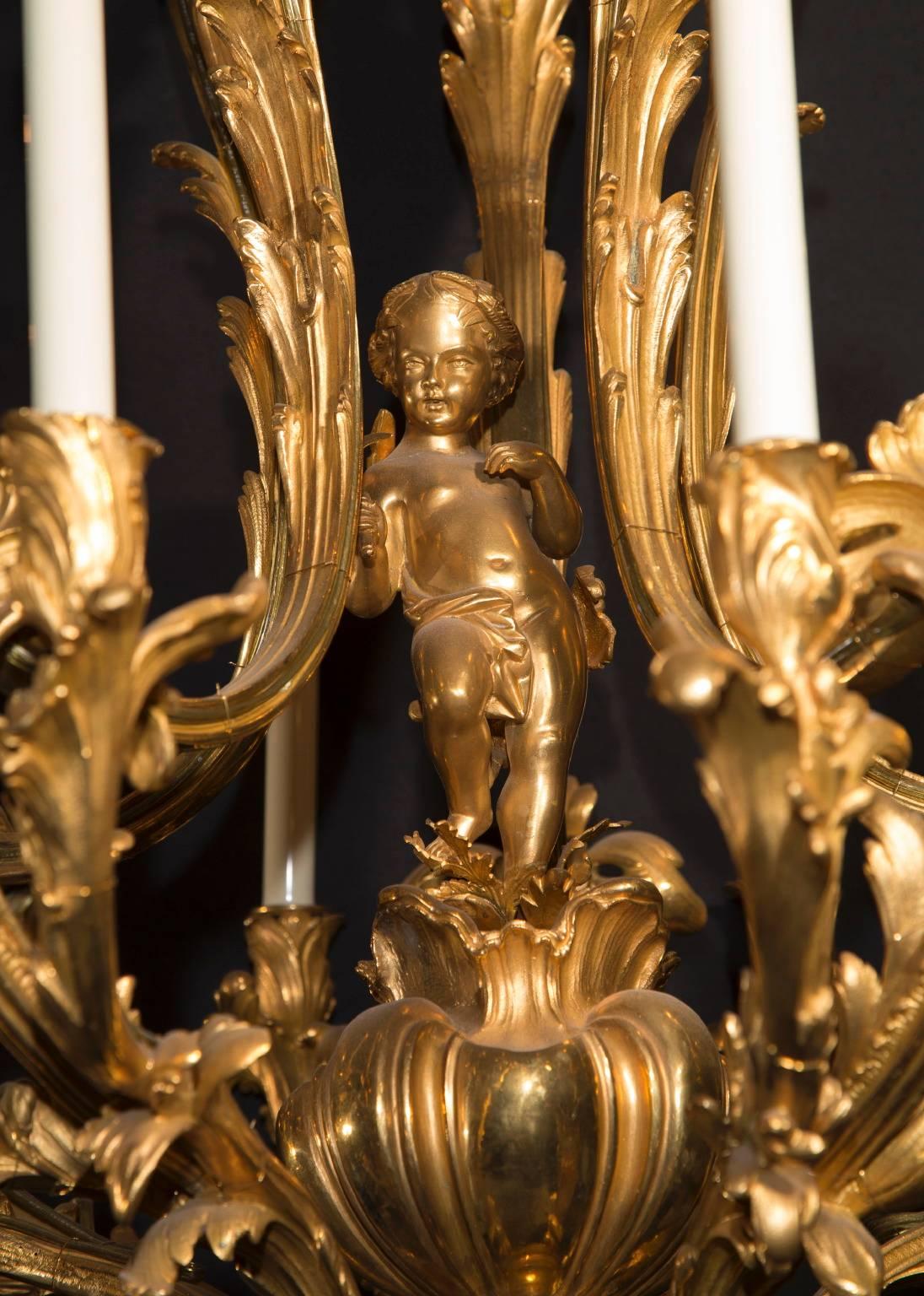 French Napoleon III Bronze D’Ore Chandelier with Cherub and Acanthus Leaves For Sale